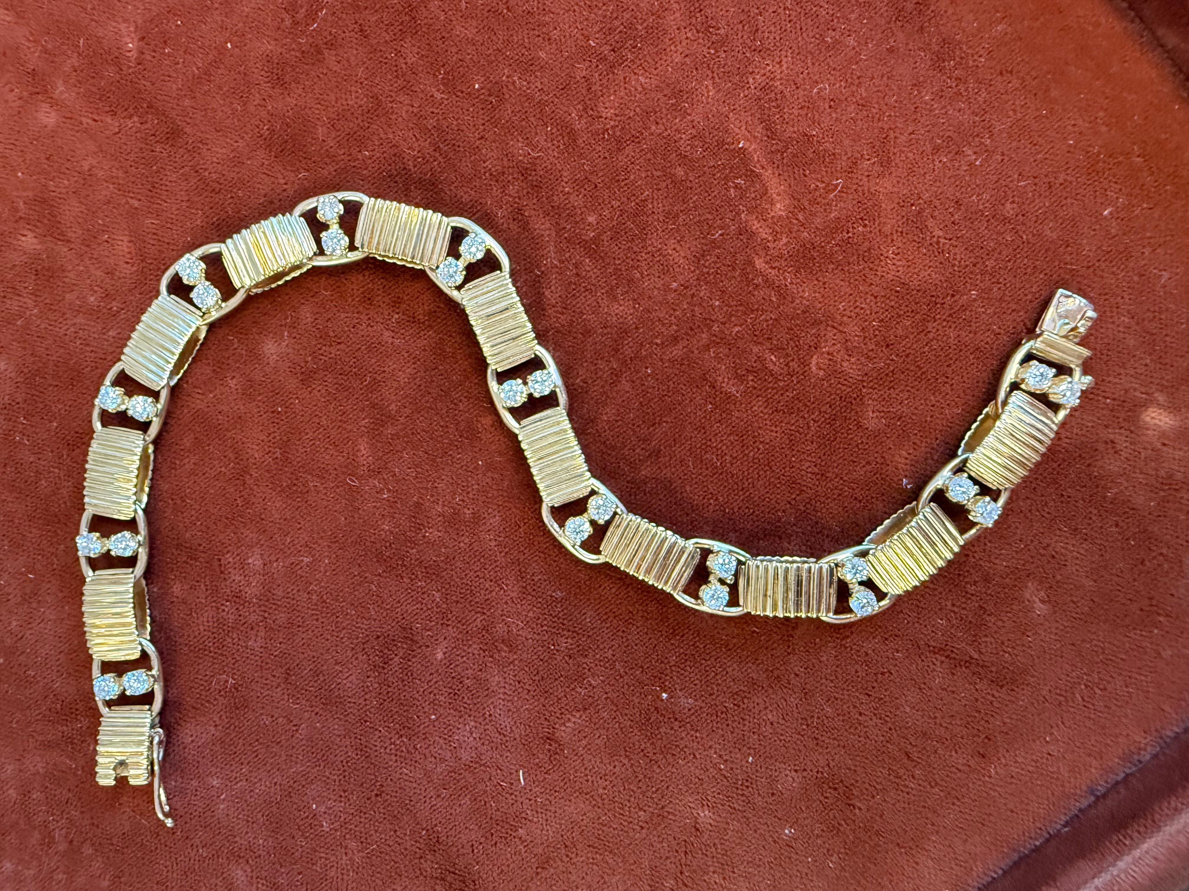BOUCHERON PARIS 18K Gelbgold & Diamant-Gliederarmband 1970er Jahre Vintage im Zustand „Hervorragend“ im Angebot in Beverly Hills, CA