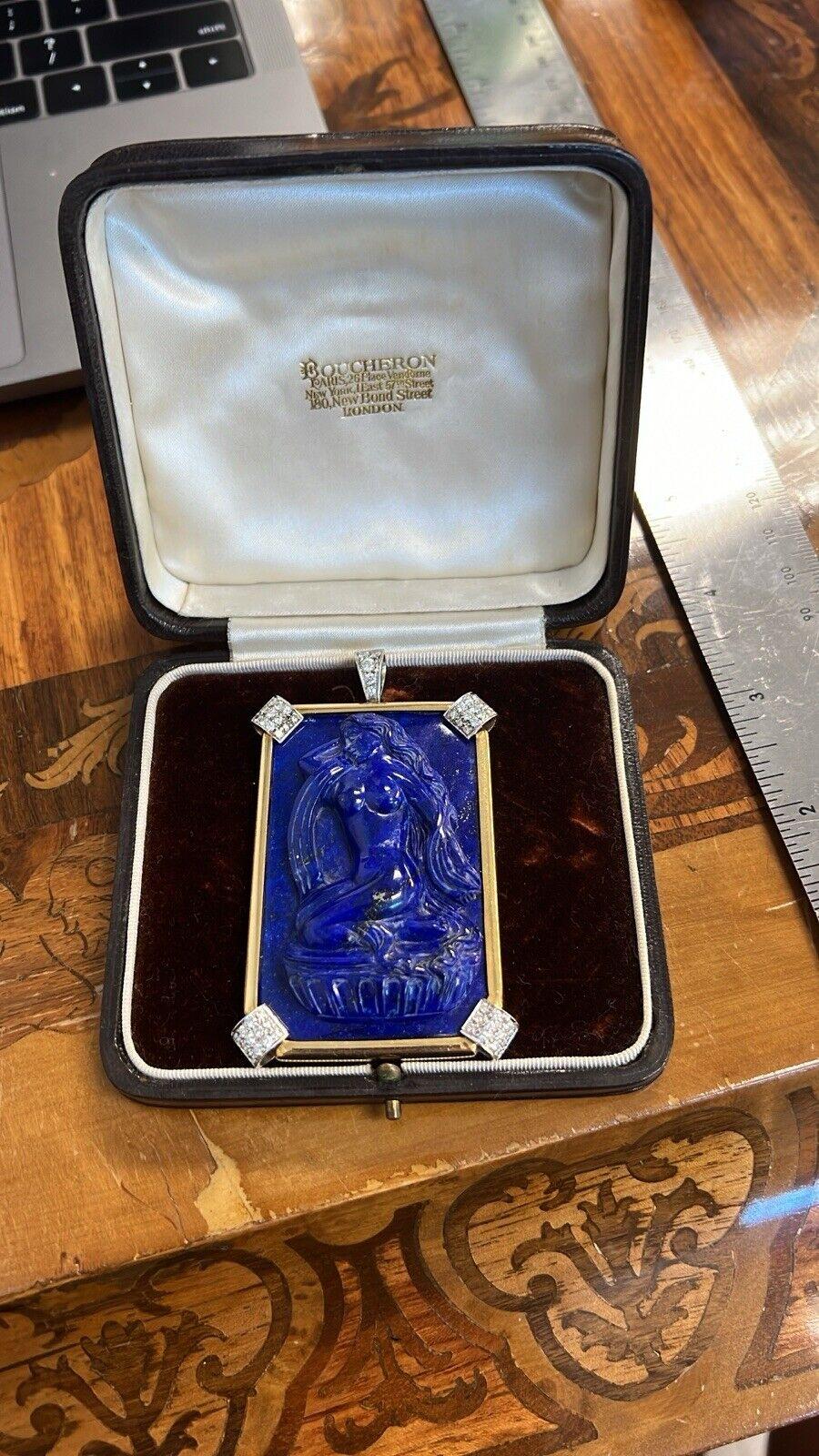 BOUCHERON PARIS 18k Yellow Gold, Lapis & Diamond Aquarius Zodiac Pendant 1950s In Excellent Condition In Beverly Hills, CA