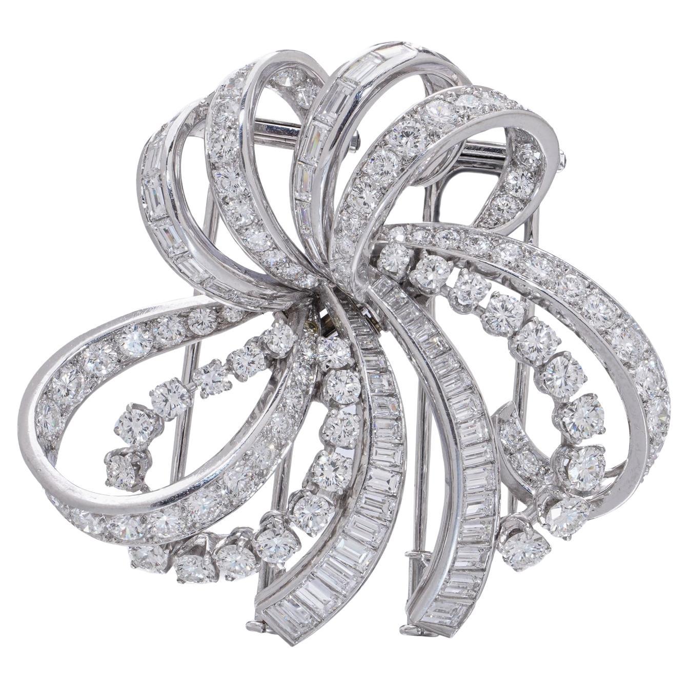 Boucheron Paris 18kt Weißgold 9,50 ct. Diamant-Doppelclip-Brosche