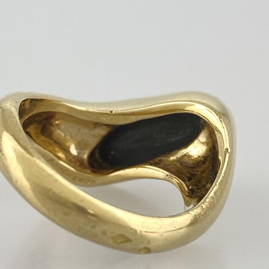 BOUCHERON PARIS 18kYellow Gold & Onyx Ring Vintage Circa 1970s In Excellent Condition In Beverly Hills, CA