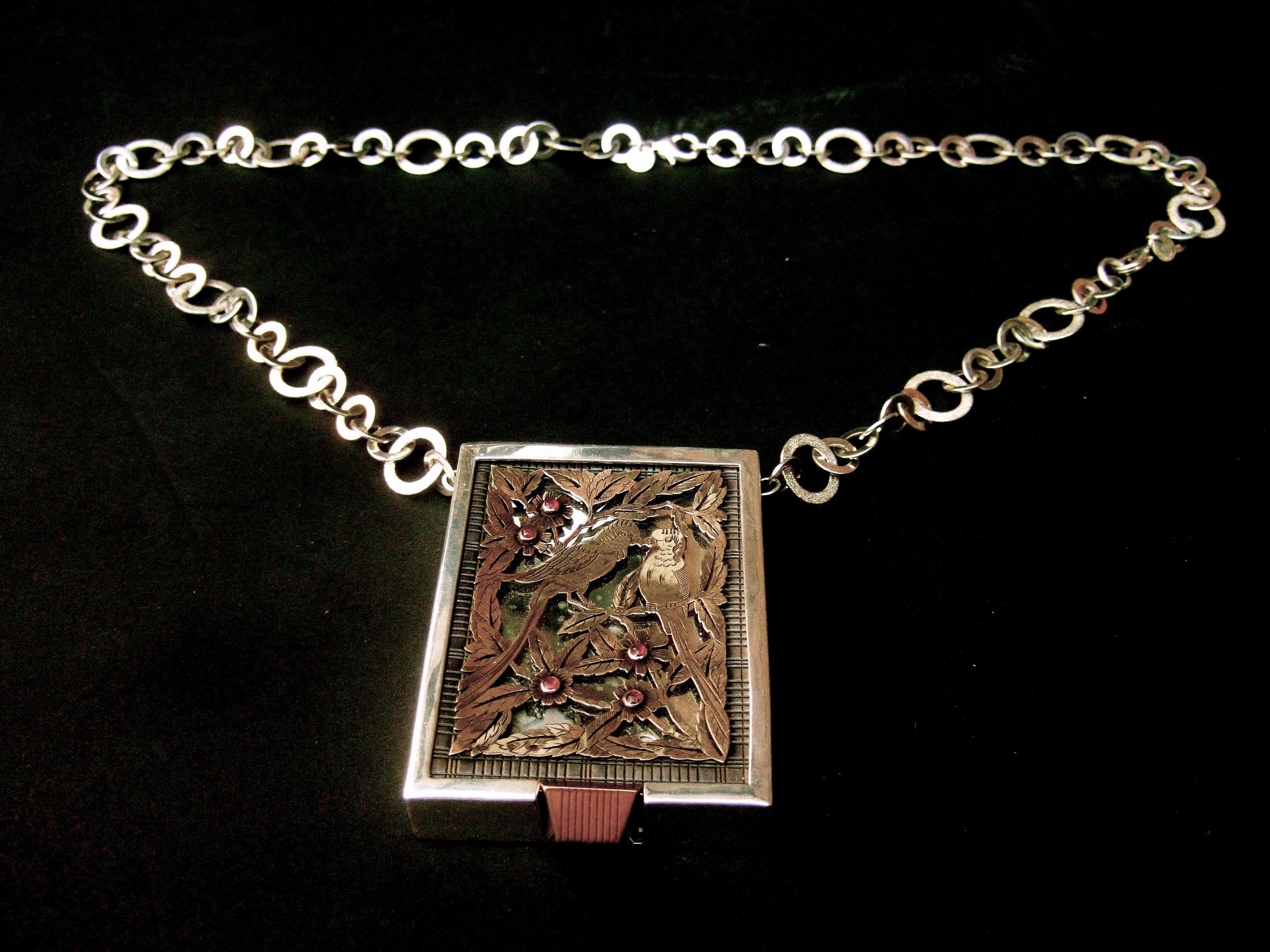Boucheron Paris 1940s Art Deco Sterling Ruby Collana Compact in vendita 2