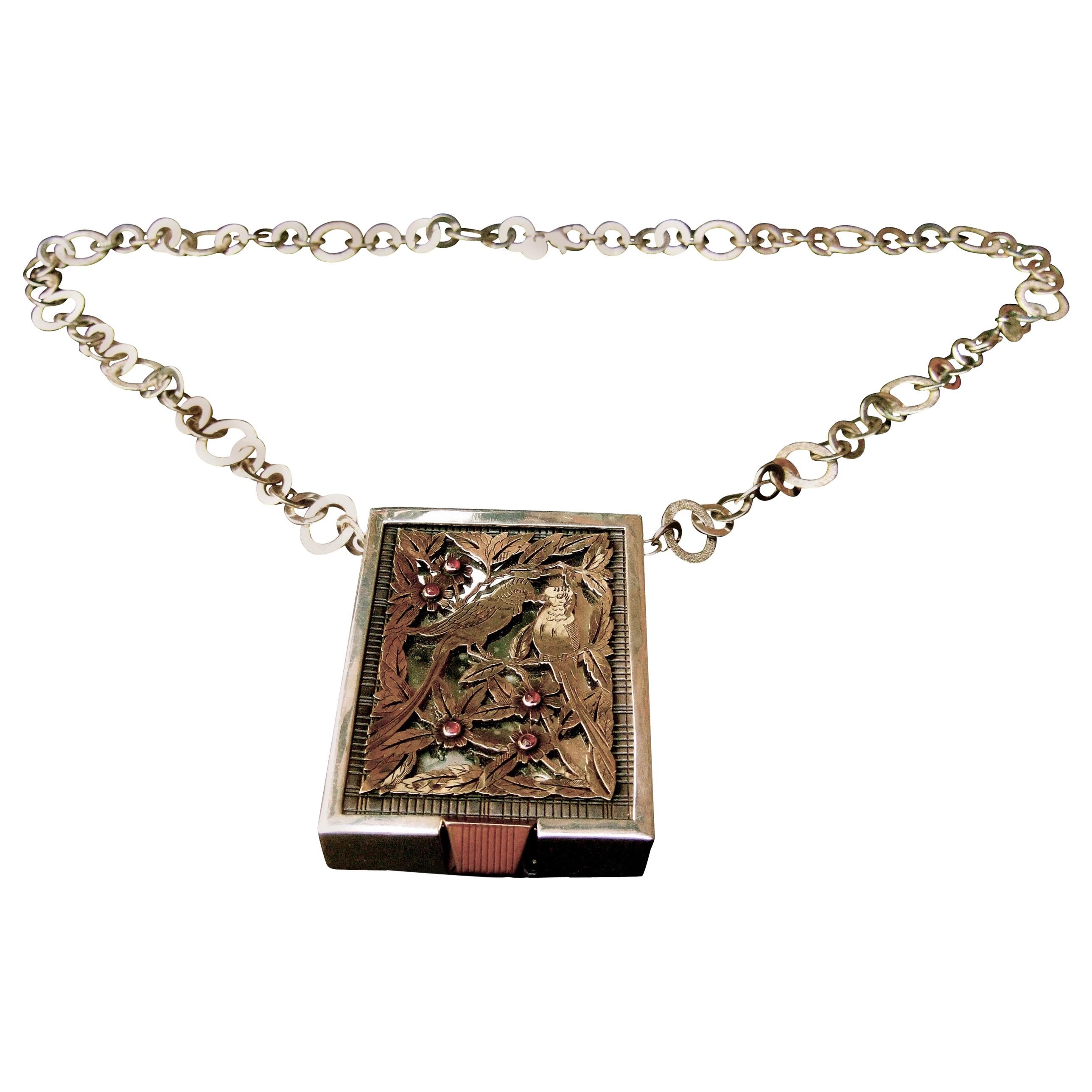 Boucheron Paris 1940er Jahre Art Deco Sterling Gold Rubin Halskette Kompakt
