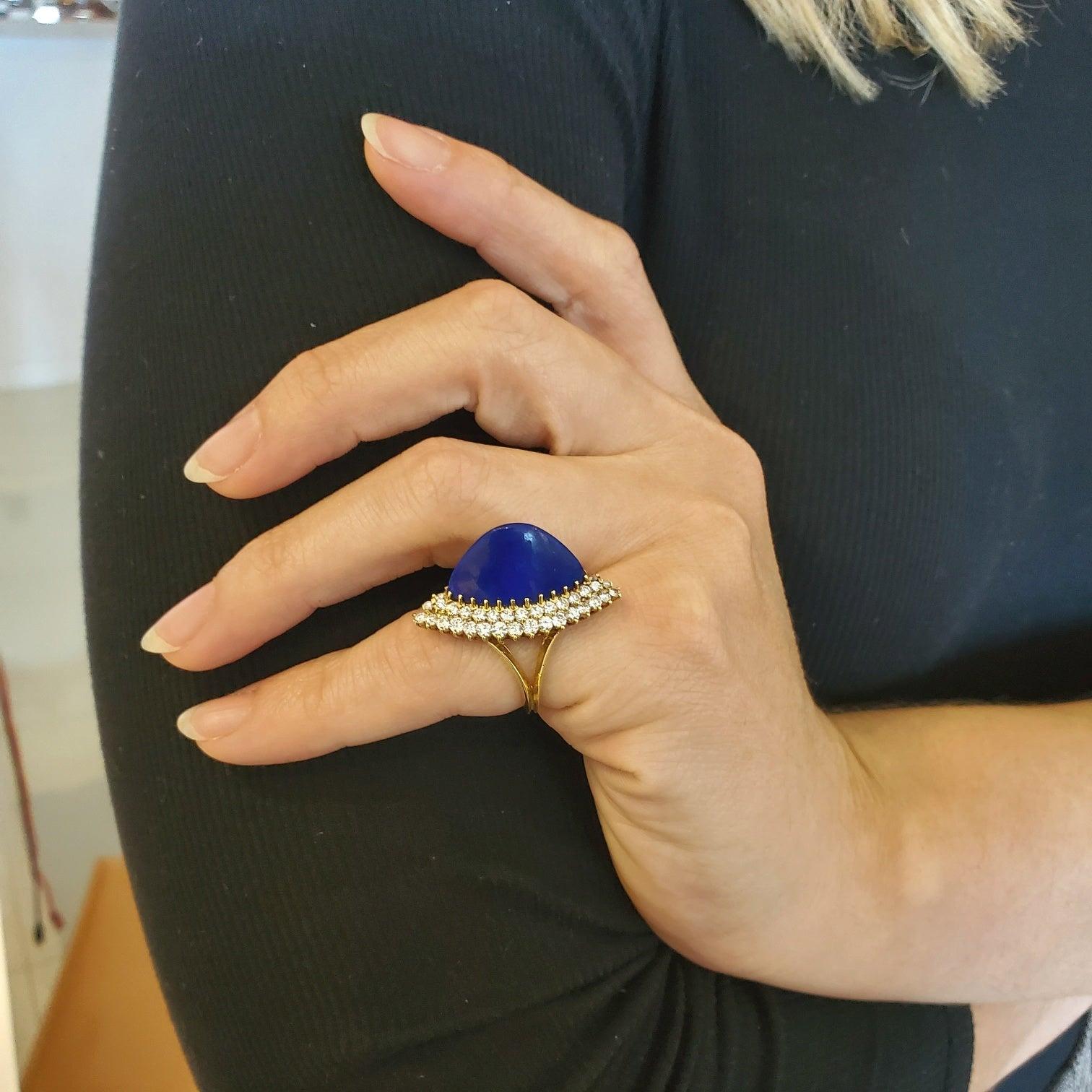 BOUCHERON Paris 1960 Cocktail Ring 18Kt Gold With 12.98 Ctw In Diamonds & Lapis In Excellent Condition In Miami, FL