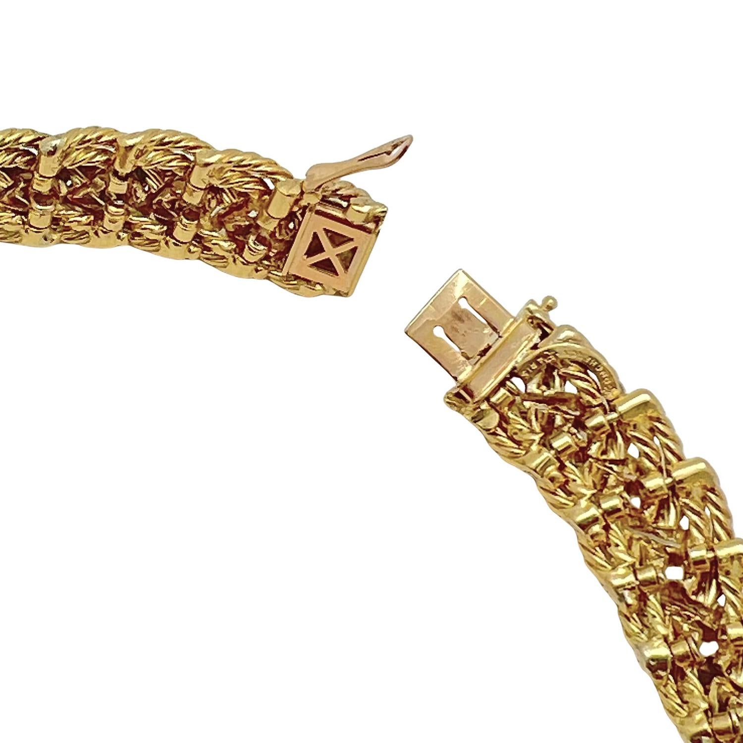 Boucheron Paris 1960s Ruby Sapphire Emerald Diamond Necklace Unisexe en vente