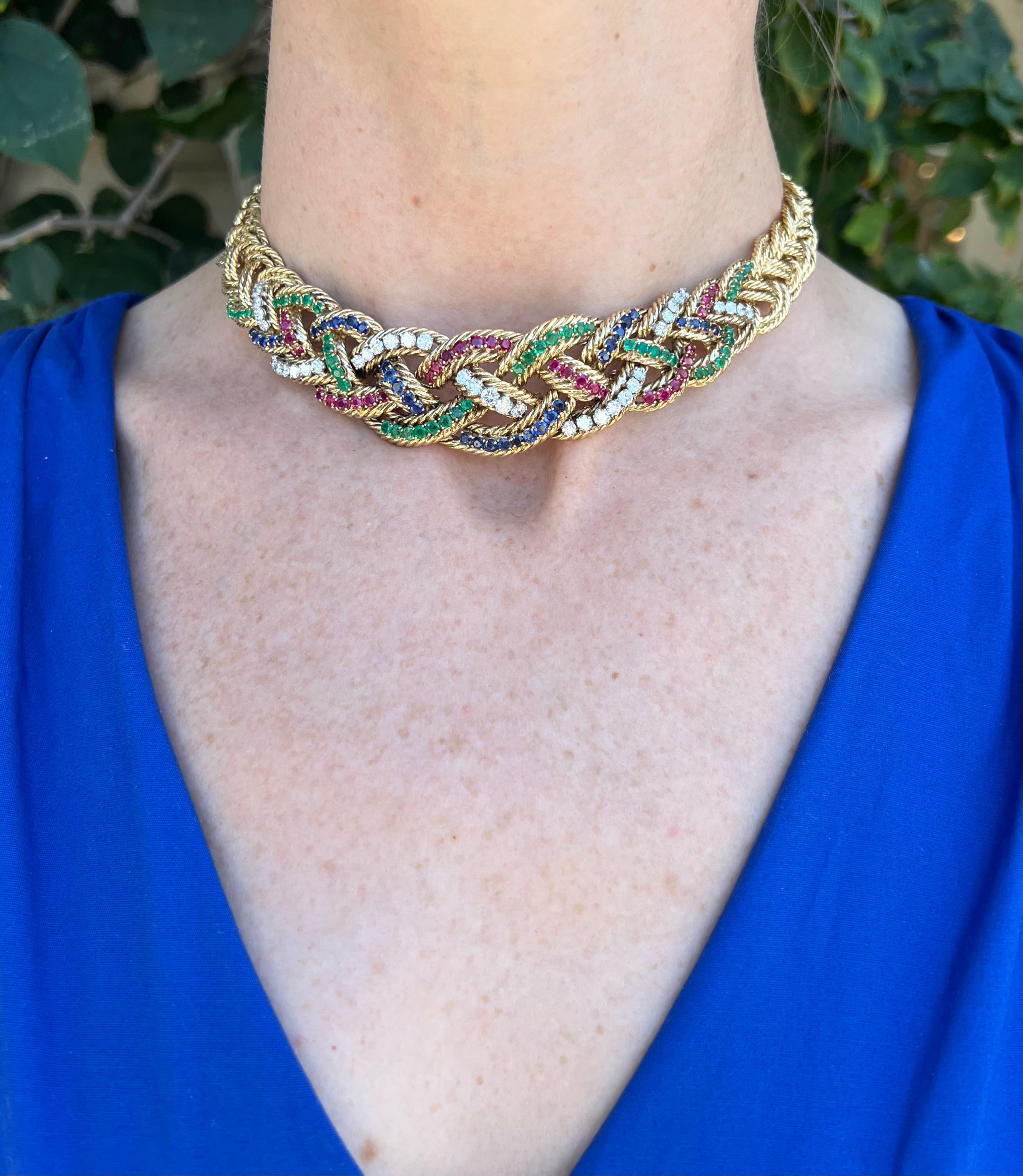 Taille ronde Boucheron Paris 1960s Ruby Sapphire Emerald Diamond Necklace en vente