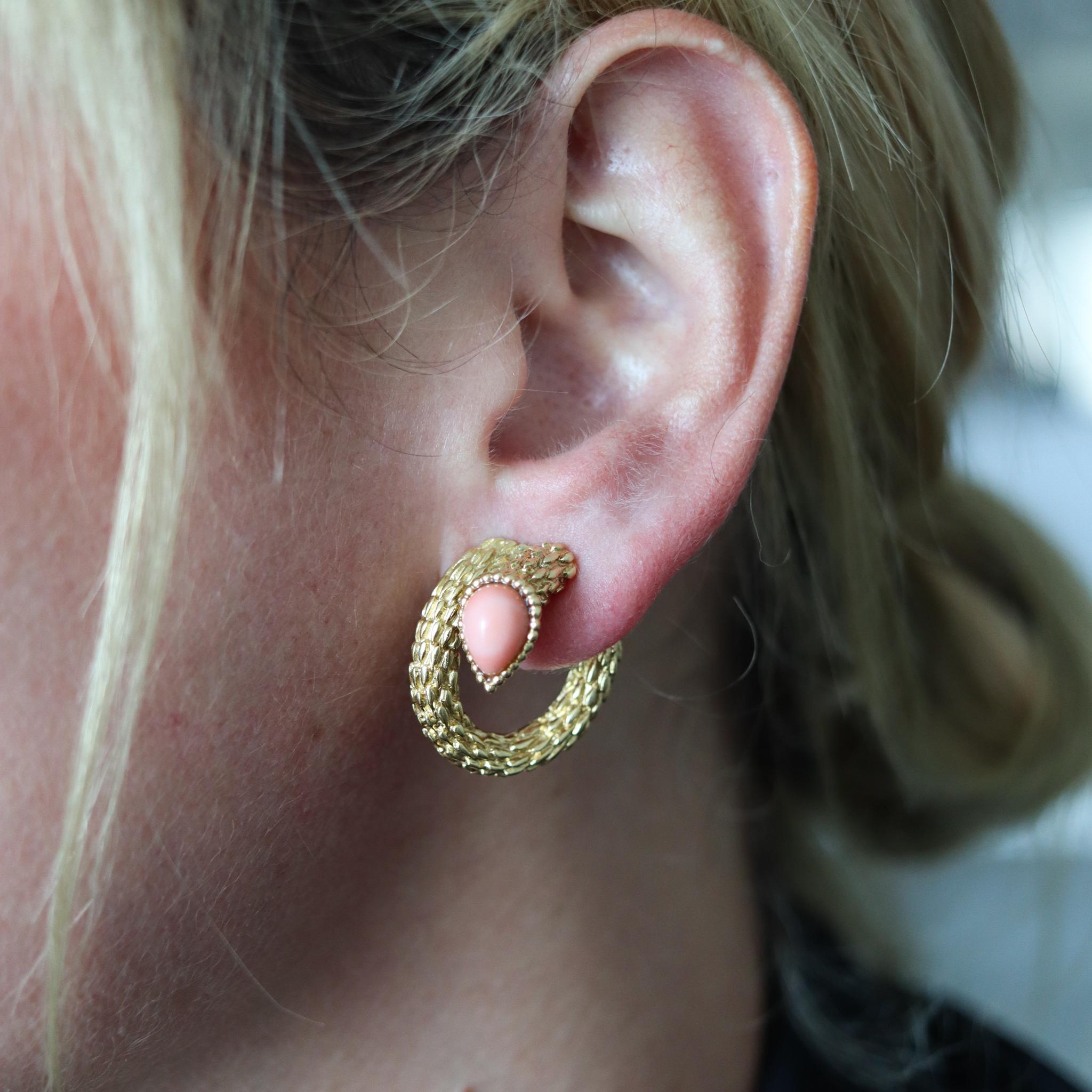 Modernist Boucheron Paris 1970 Serpent Boheme Textured Earrings In 18Kt Gold With Coral