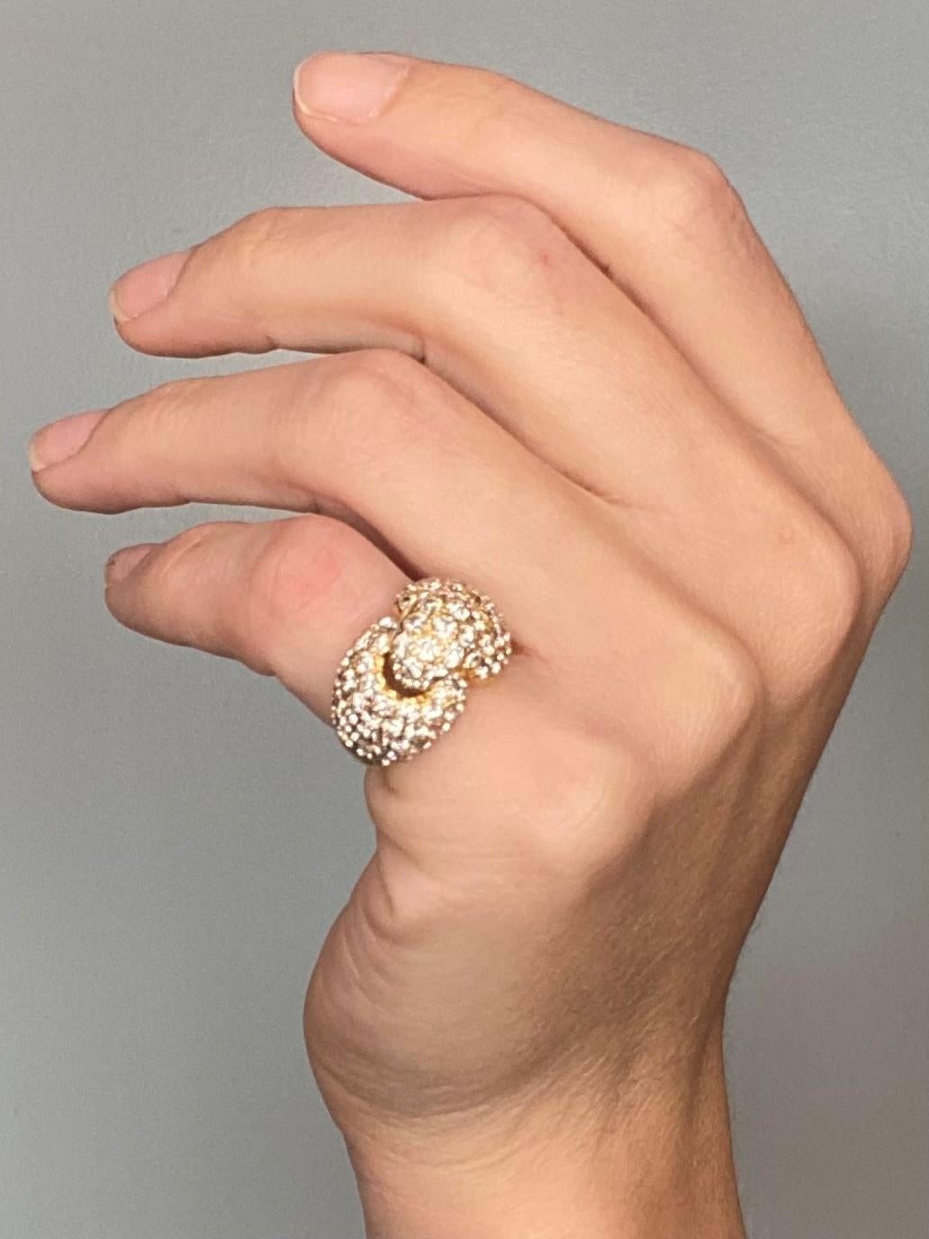 Boucheron Paris: 18 Karat Gelbgold Cocktail-Ring mit 8,19 Karat Diamanten im Angebot 6