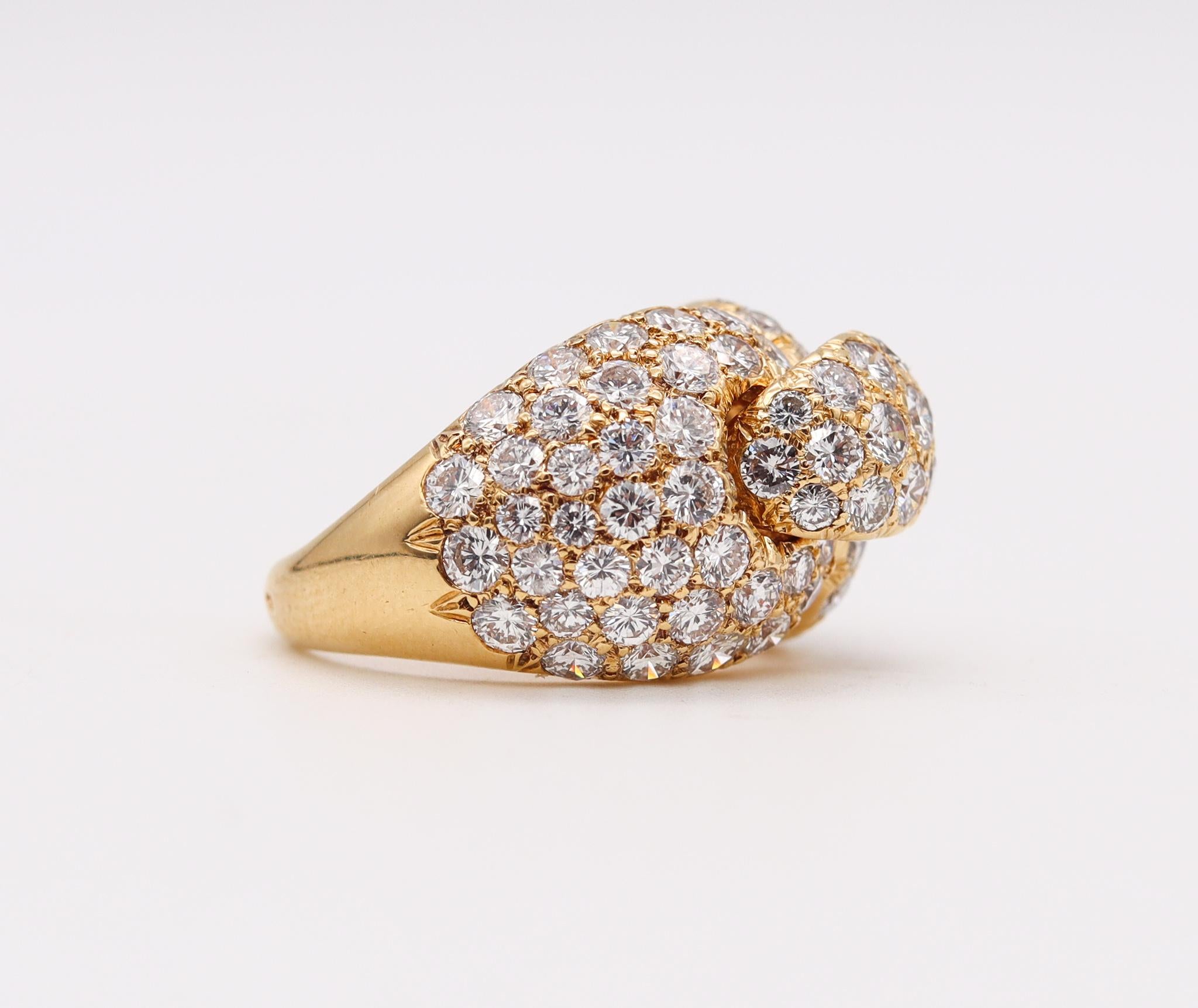 Boucheron Paris Cocktail Ring in 18Kt Yellow Gold with 8.19 Cts in Diamonds In Excellent Condition For Sale In Miami, FL