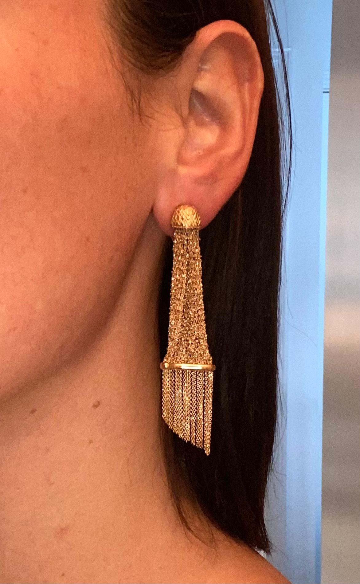 Boucheron Paris Delilah Dangle Drop Fringes Earrings in 18 Karat Yellow Gold 5