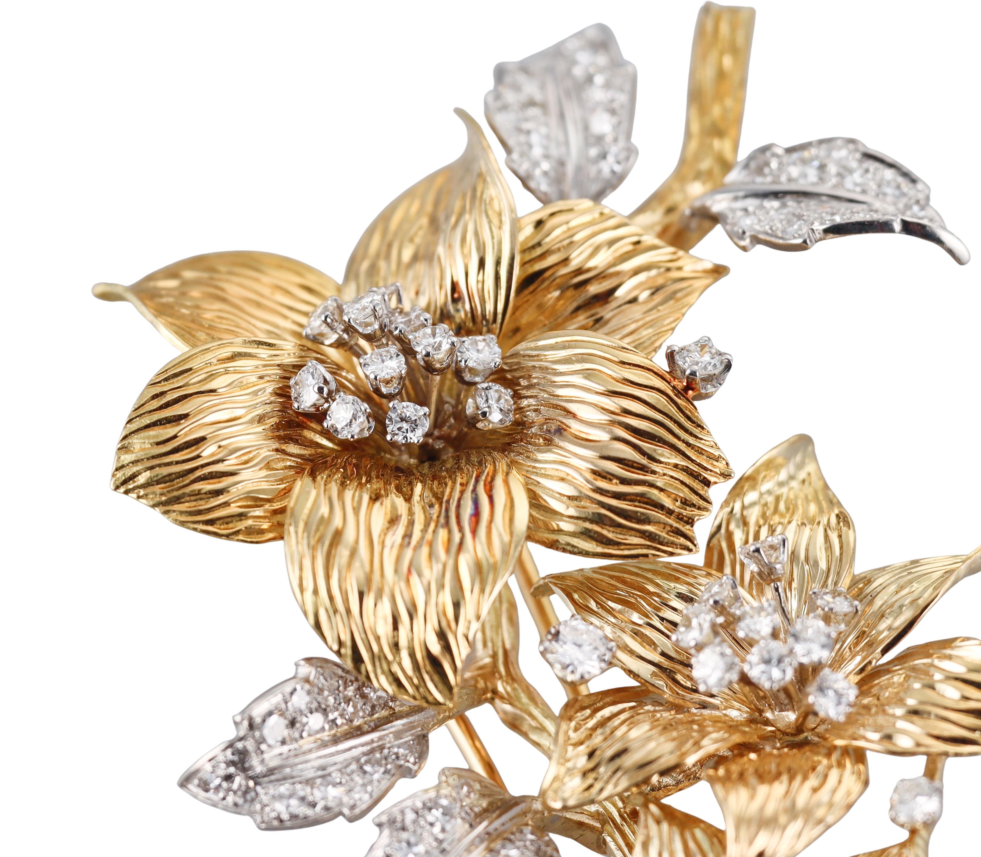 Boucheron París Diamante Oro Amarillo Broche Flor Grande Corte redondo en venta