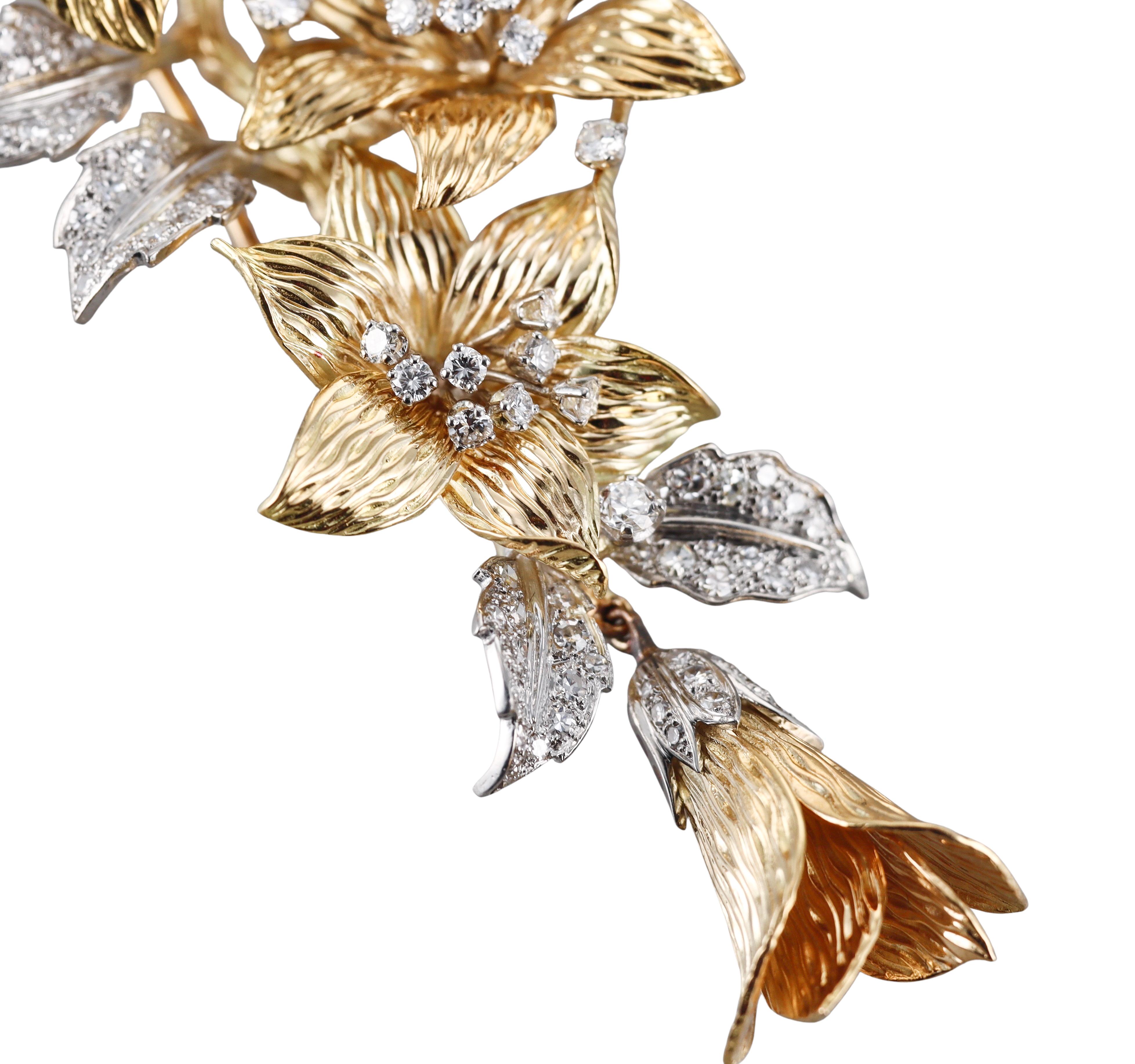 Boucheron París Diamante Oro Amarillo Broche Flor Grande en Excelente estado para la venta en New York, NY