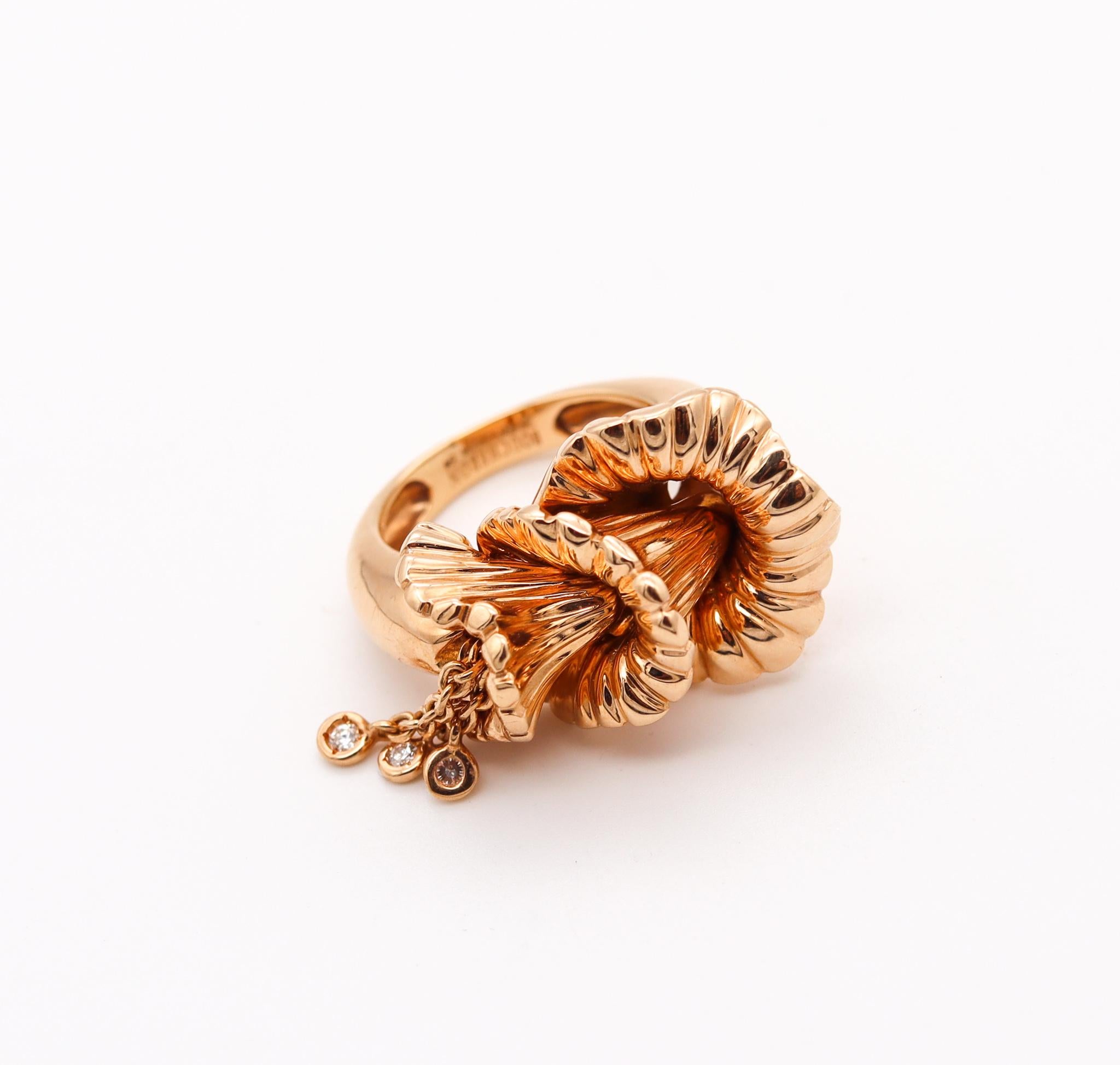 Boucheron Paris Exquises Confidences Cocktail Ring 18Kt Yellow Gold and Diamonds In Excellent Condition For Sale In Miami, FL