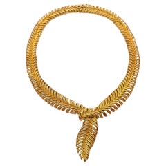 Boucheron Paris "Feather" Necklace in 18k gold, André Vassort Boucheron Paris "Feather" Necklace in 18k gold, André Vassort