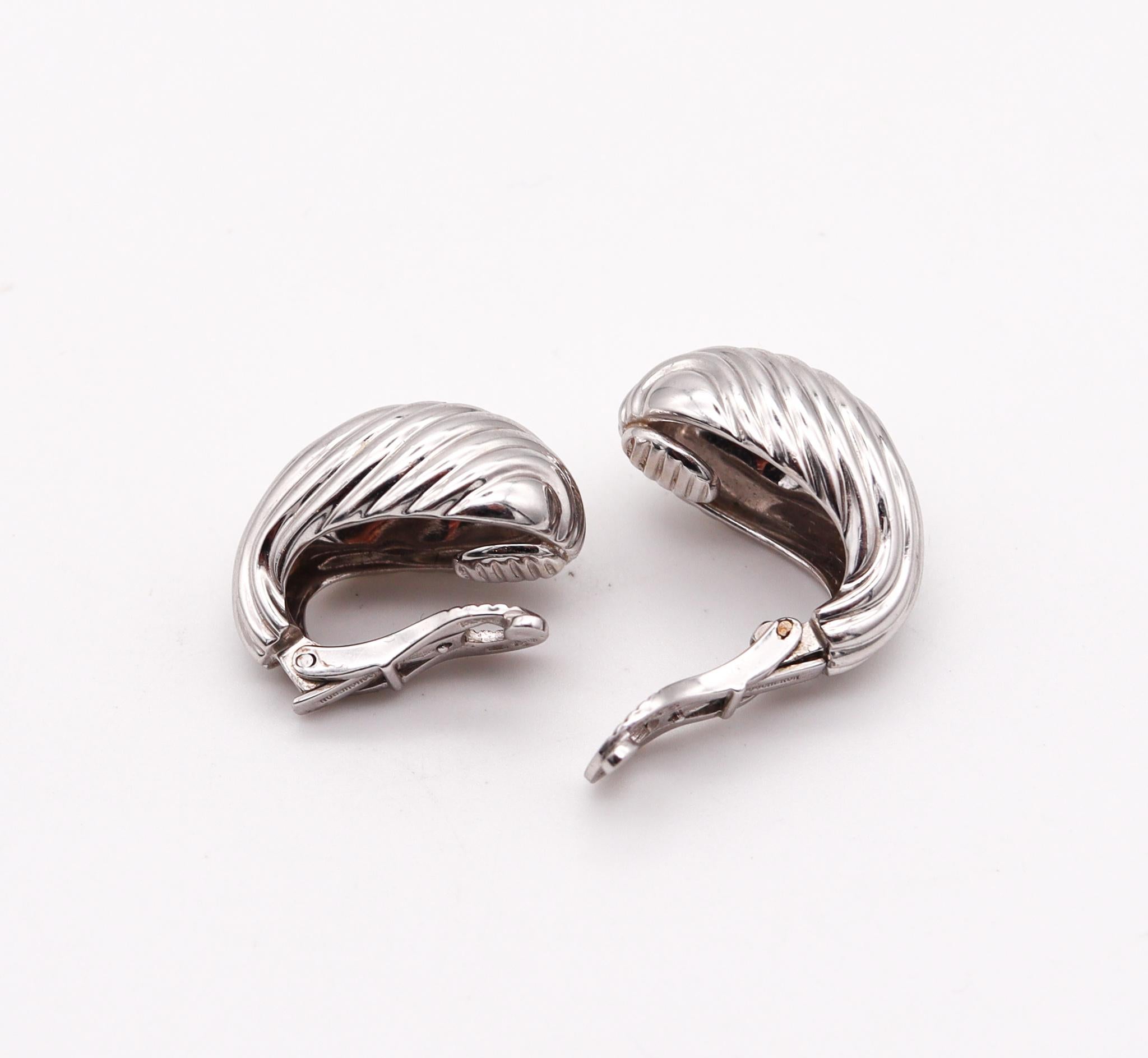 Modernist Boucheron Paris Fluted Clips on Earrings in Solid 18kt White Gold For Sale