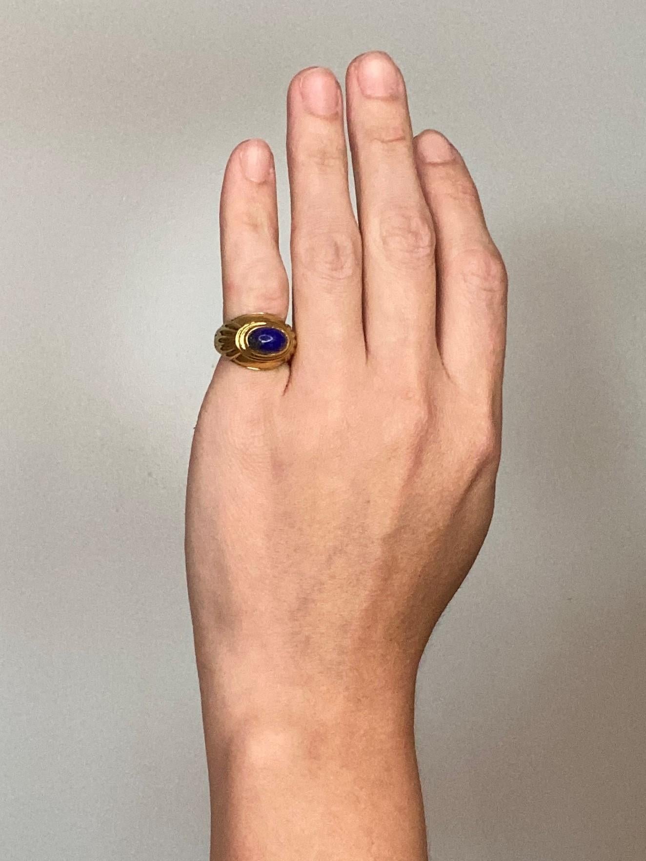 Modernist Boucheron Paris Jaipur Cocktail Ring in 18Kt Yellow Gold with 3 Cts Lapis Lazuli