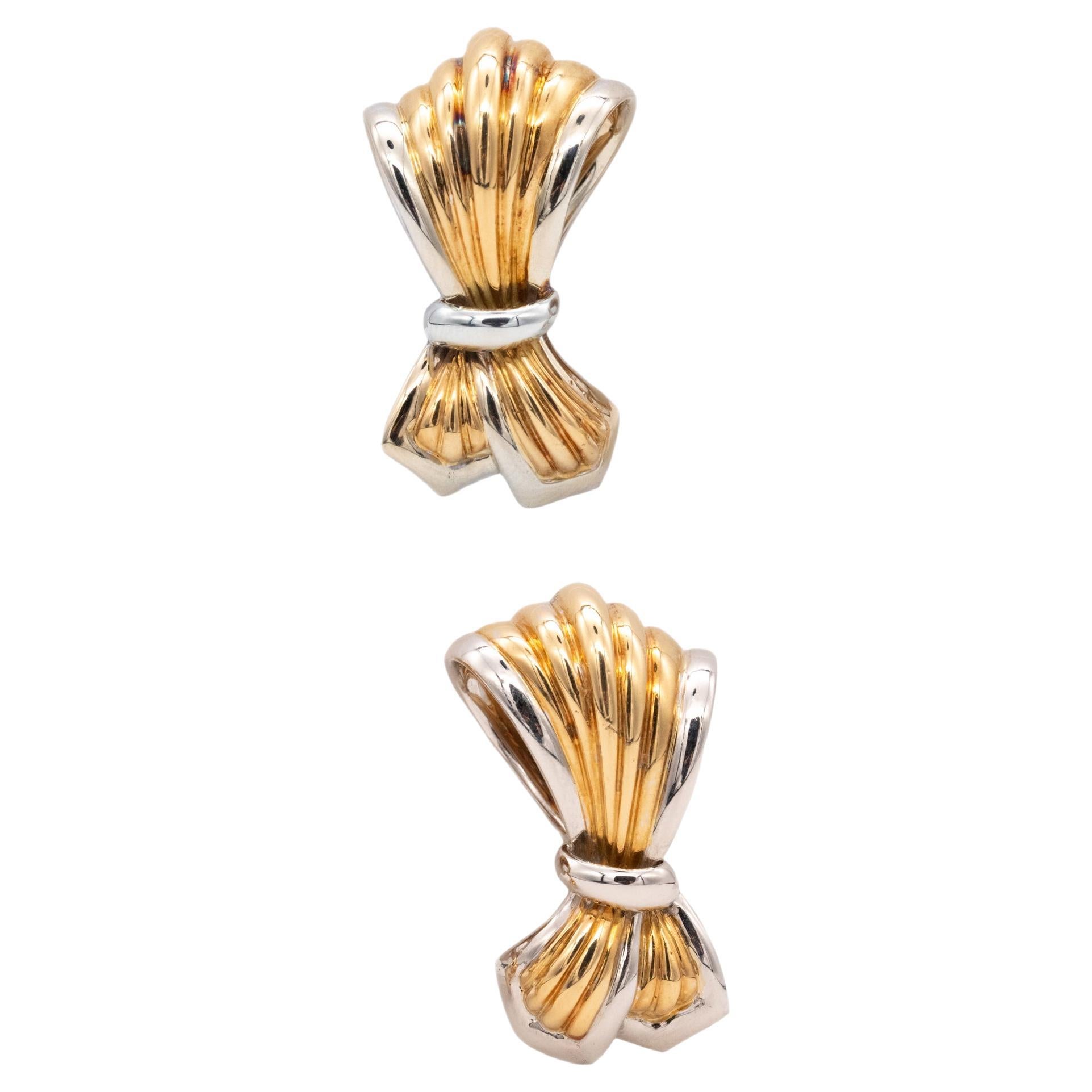 Boucheron Paris Boucles d'oreilles à grands rubans avec motif cannelé en deux tons de 18 carats