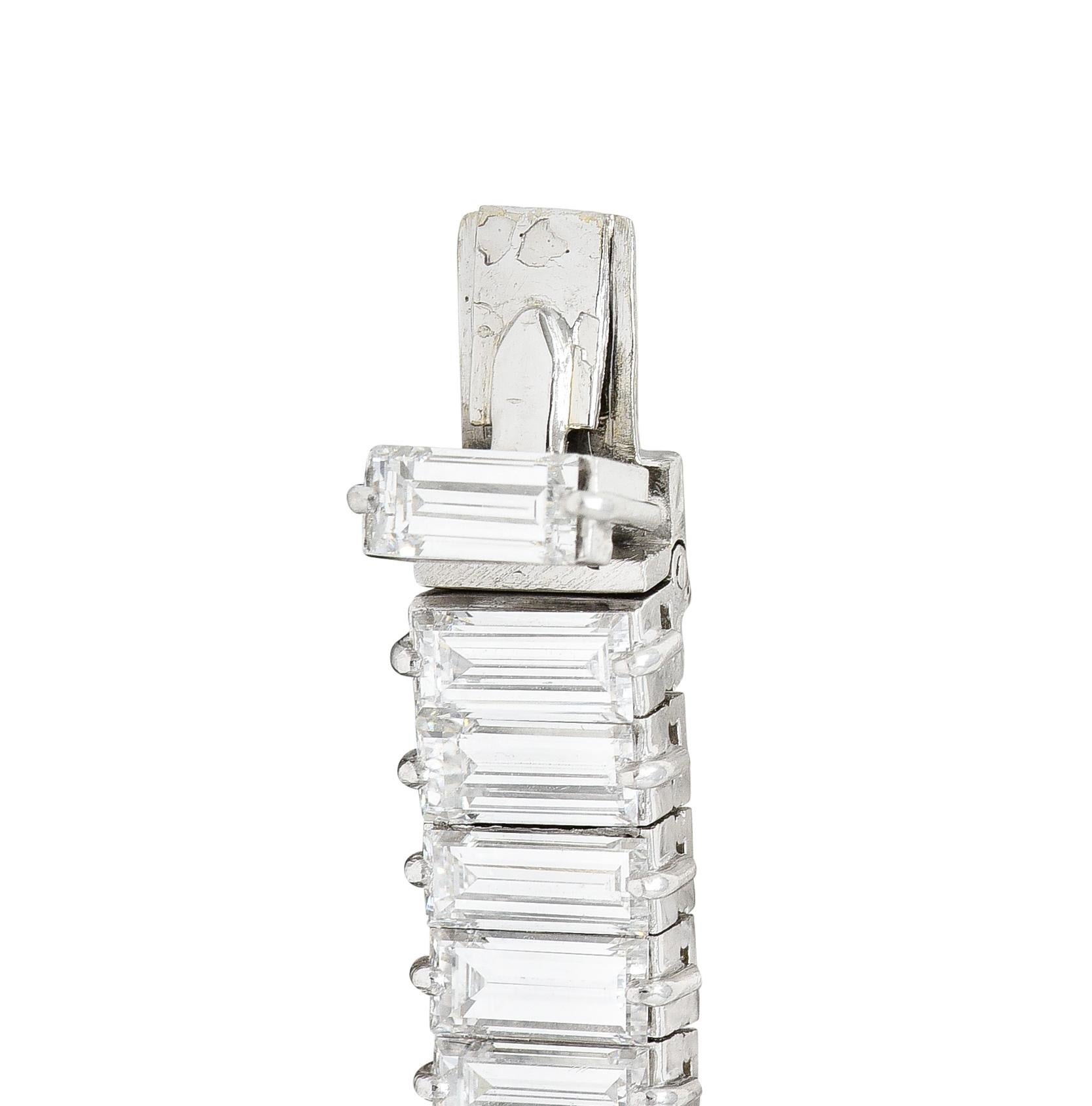 Boucheron Paris Mid-Century 17.00 Carats Baguette Diamond Platinum Line Bracelet 4