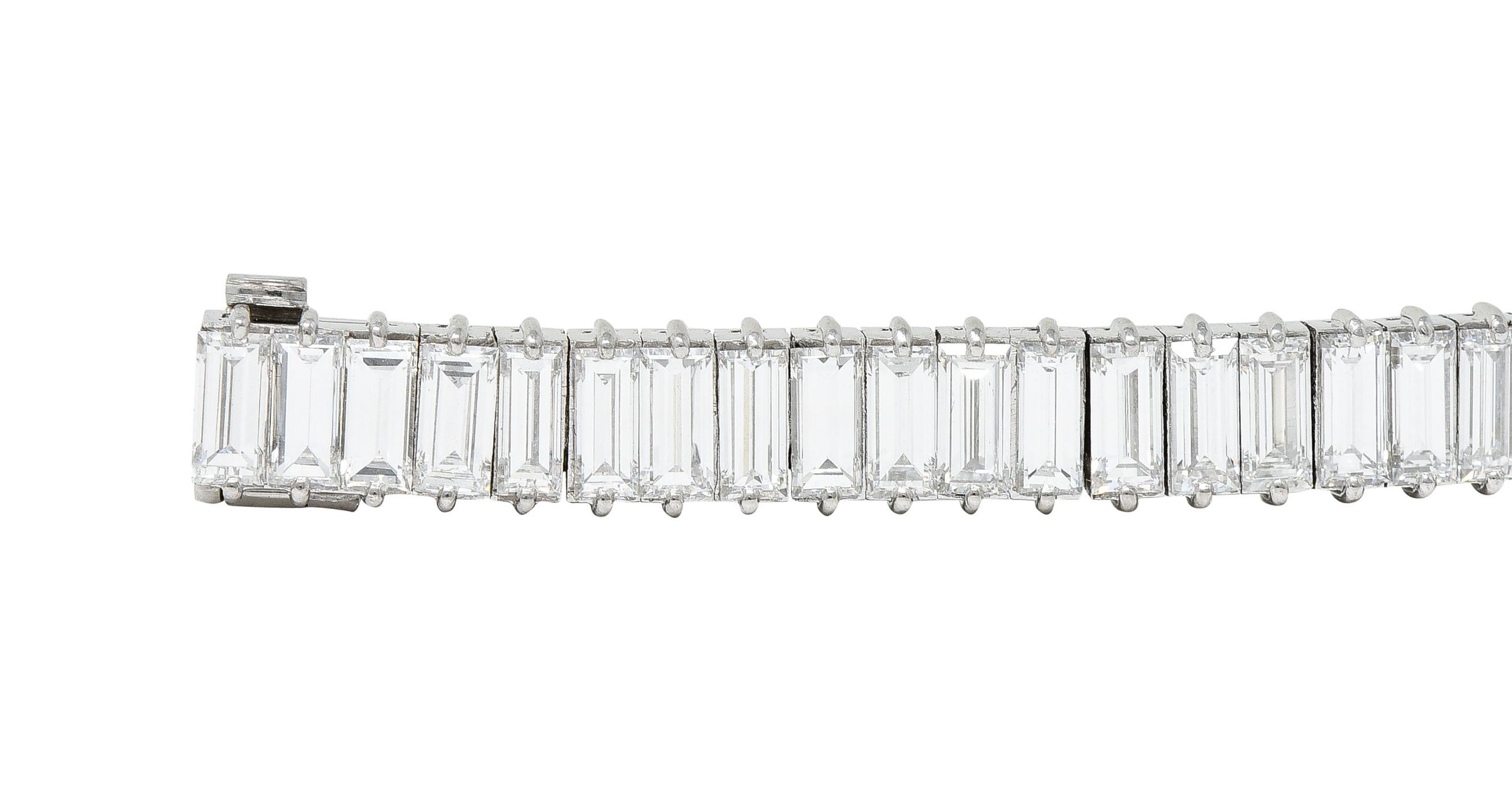 Boucheron Paris Mid-Century 17.00 Carats Baguette Diamond Platinum Line Bracelet In Excellent Condition In Philadelphia, PA