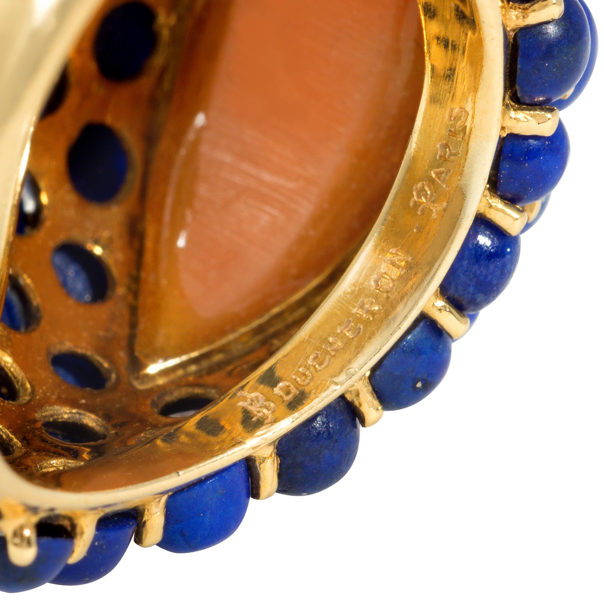 Boucheron, Paris Mid-Century Gold, Coral, and Lapis Bombé Style Ring In Good Condition For Sale In New York, NY