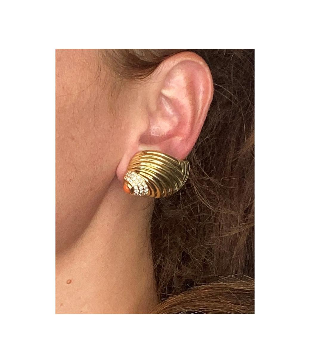 Boucheron Paris Modernist Clips Earrings in 18kt Gold 2.68 Cts in Diamonds Coral 4