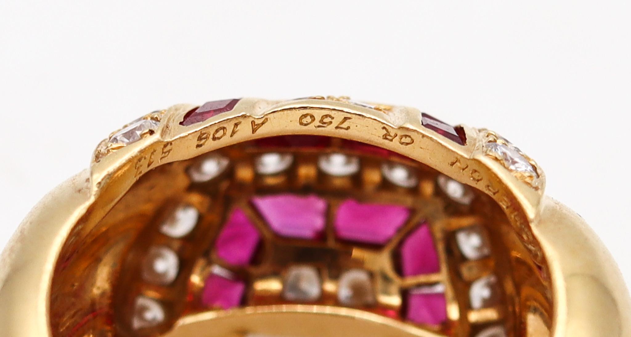 Boucheron Paris Modernistischer Pariser Ring aus 18 Karat Gold mit 1,94 Gesamtkaratgewicht in Diamanten und Rubinen Damen im Angebot