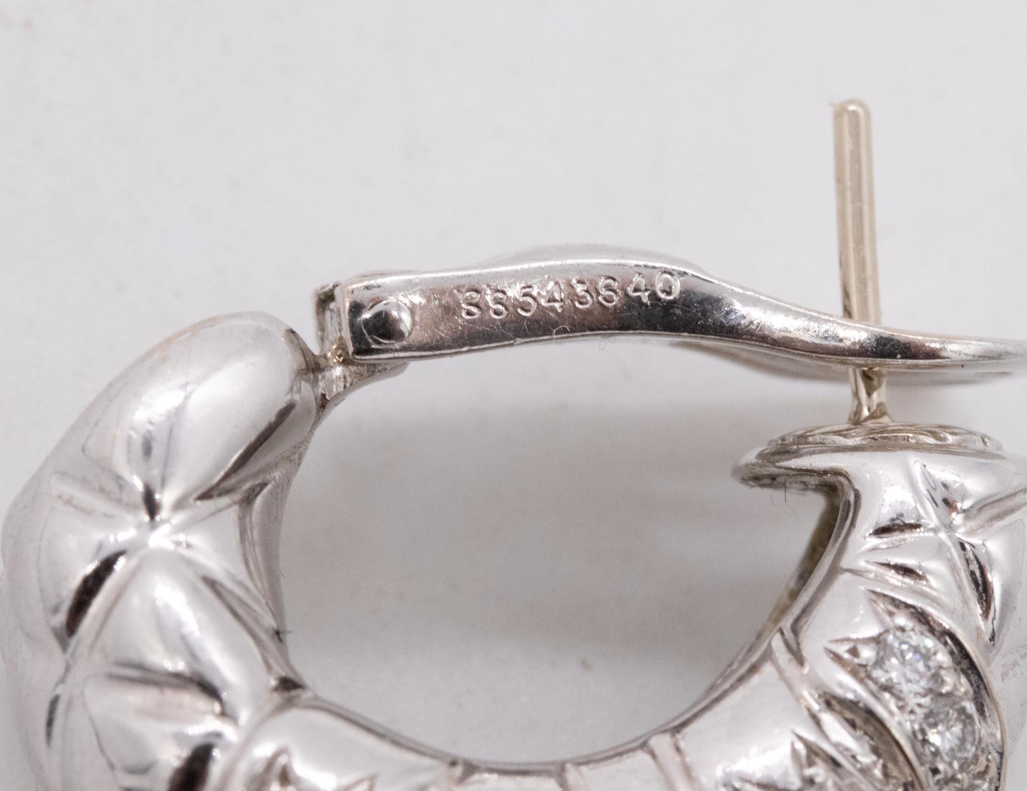 Boucheron Paris Gesteppte Creolen aus 18 Karat Gold mit 1,80 Karat in VS Diamanten Damen