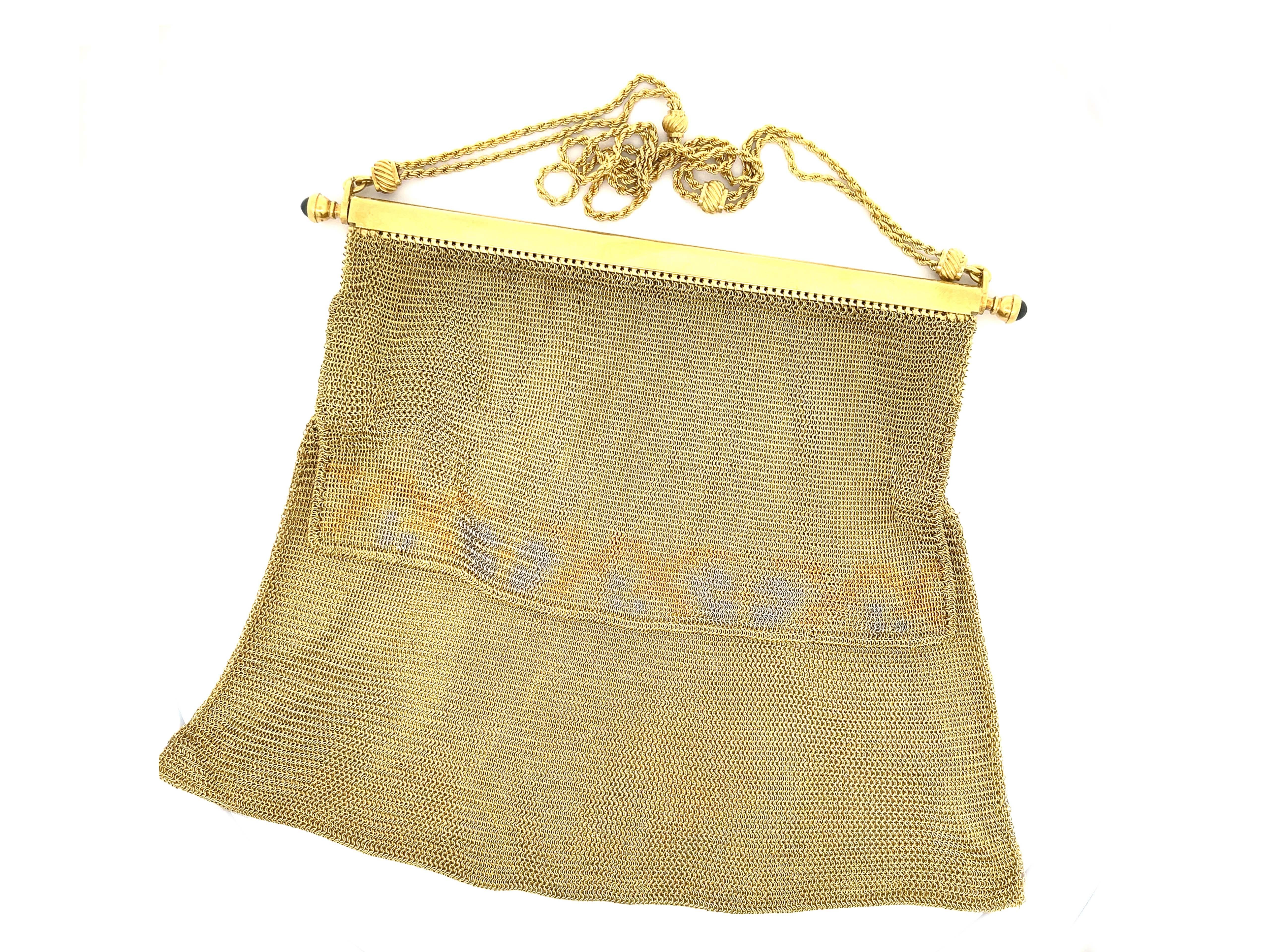Art déco Boucheron Paris - Sac à main évasé en or massif 18 carats, années 1920 en vente