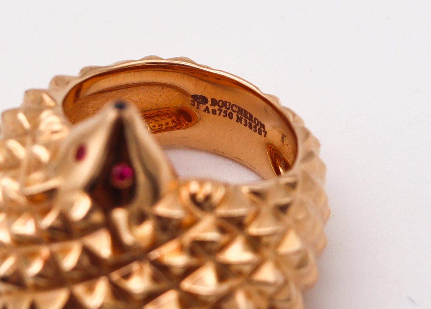 Brilliant Cut Boucheron Paris Textured Porcupine Ring in 18Kt Yellow Gold with Two Rubies