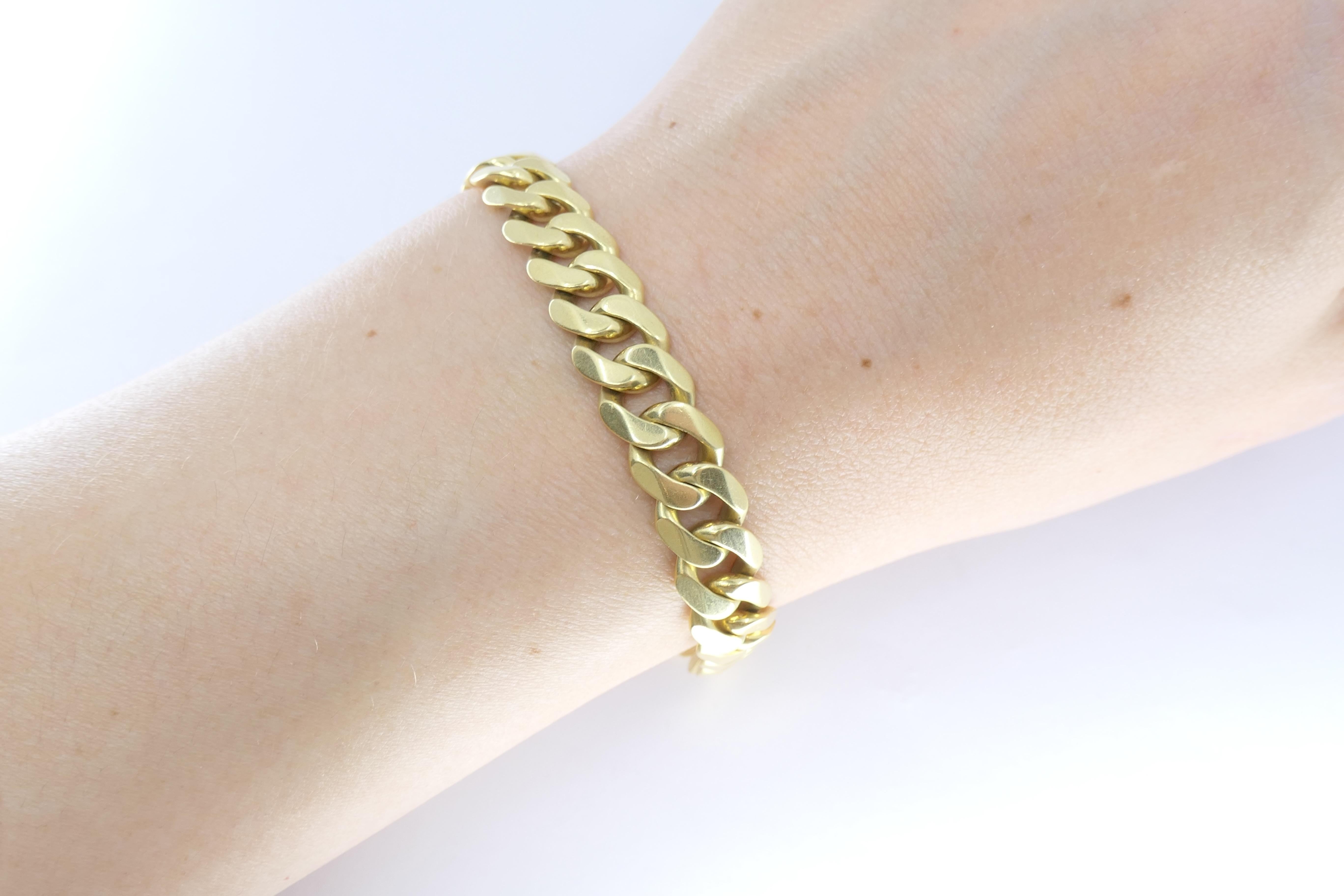 Boucheron Paris Vintage 18k Gold Curb Link Bracelet For Sale 4