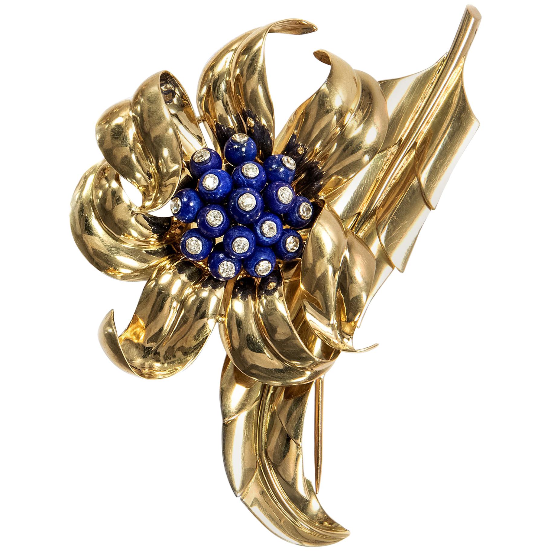 Boucheron Paris Vintage 1940s Diamond & Lapis Lazuli Gold Feather Flower Brooch For Sale