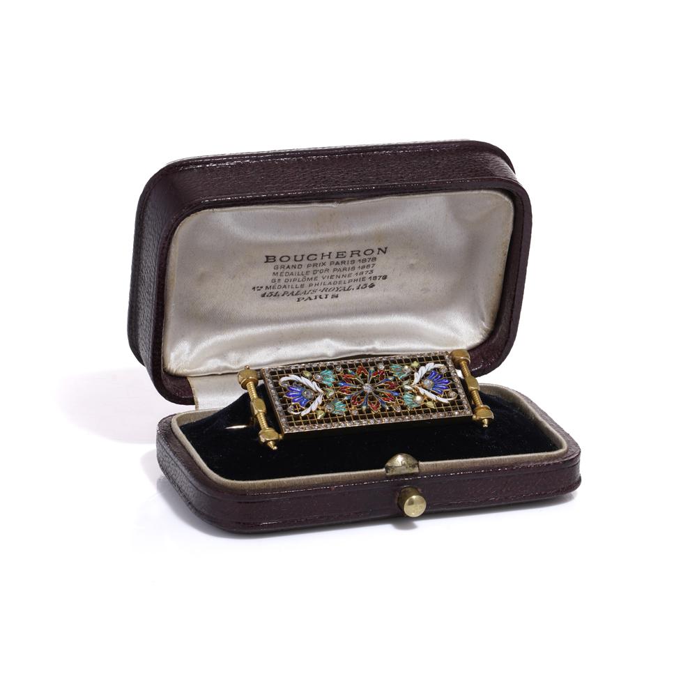 Boucheron Paul Legrand lingerie pin brooch in 18kt Yellow Gold, Enamel and Diamonds. 
Designed by Paul Legrand. 
Made in the 19th century, France, Paris. 

This stunning lingerie pin showcases a distinctive blend of 18kt yellow gold and vivid