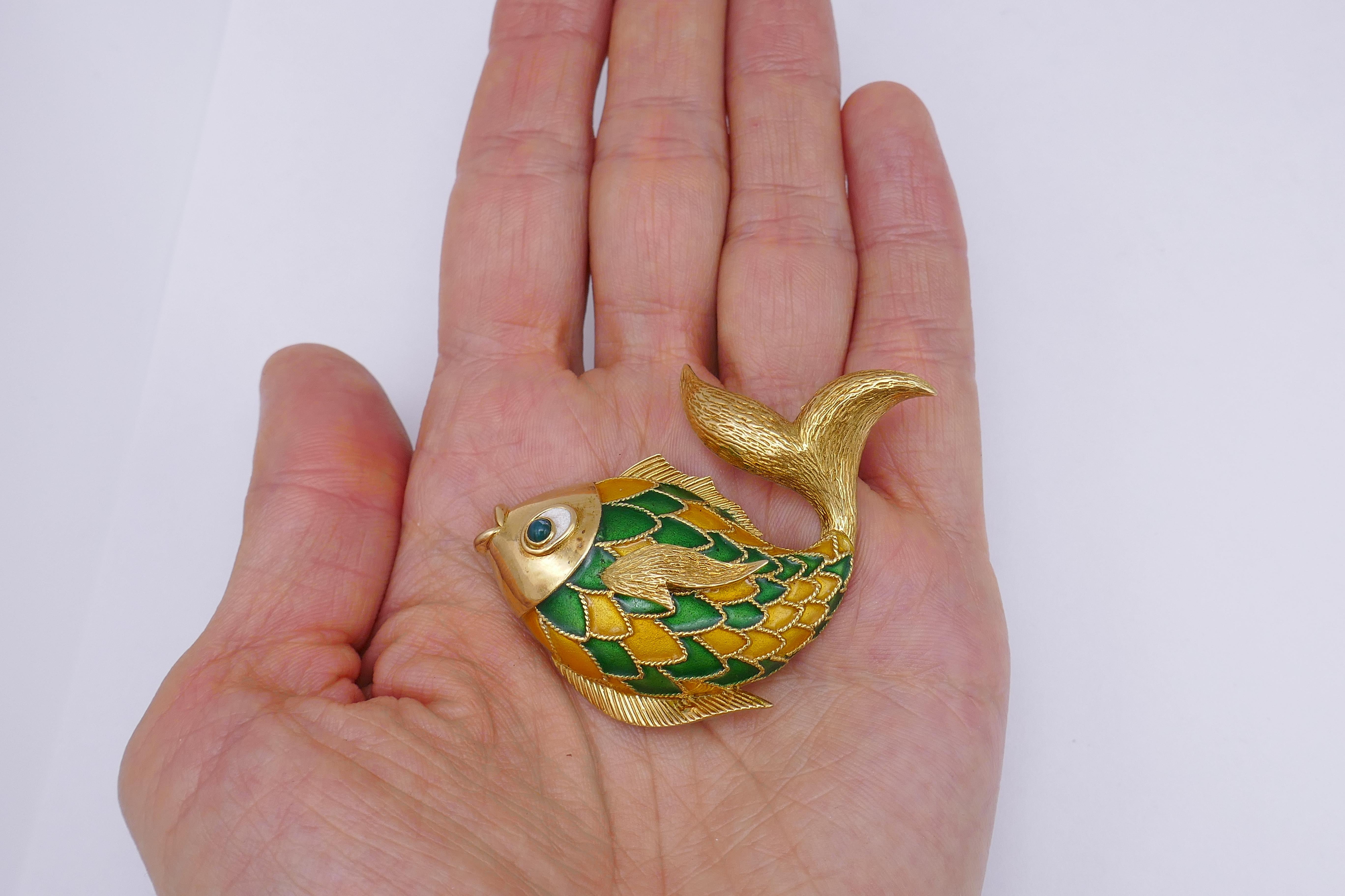 Women's Boucheron Pendant Gold Brooch Fish Enamel Vintage