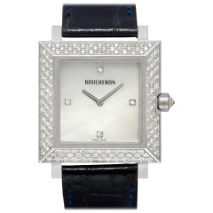 Boucheron Pyramid Classic AJ410364 18k WG with Mother of Pearl Dial