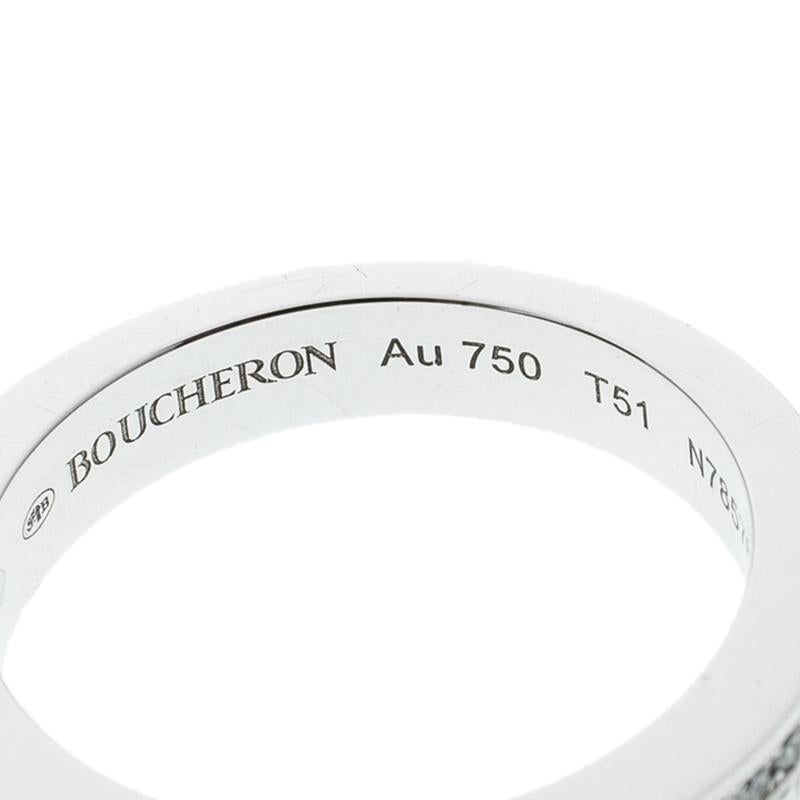 Boucheron Quatre Radiant Edition Solitaire Pave Diamonds And White Gold Ring im Zustand „Hervorragend“ in Dubai, Al Qouz 2
