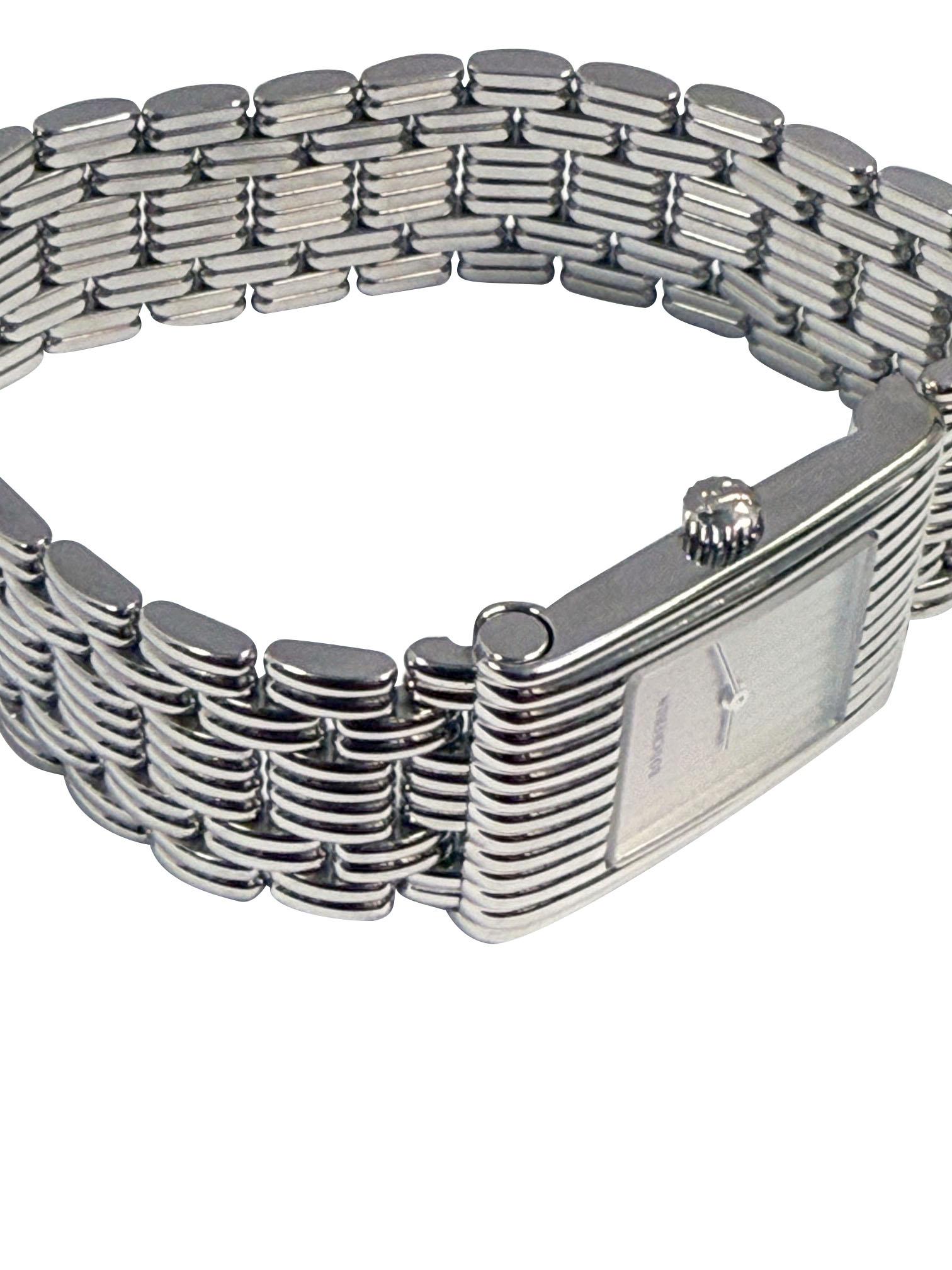 Boucheron Reflect Midsize Steel Quartz Wrist Watch en vente 3