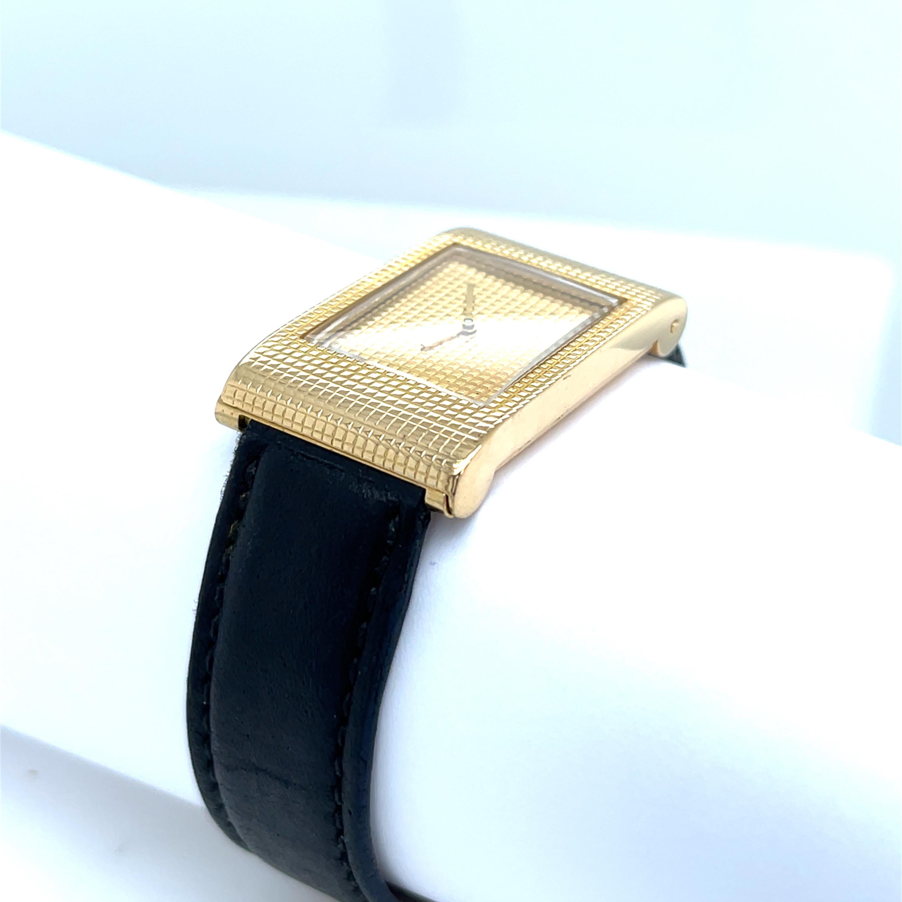Boucheron Reflet Clous de Paris Watch, in 18ct Yellow Gold In Excellent Condition In London, GB
