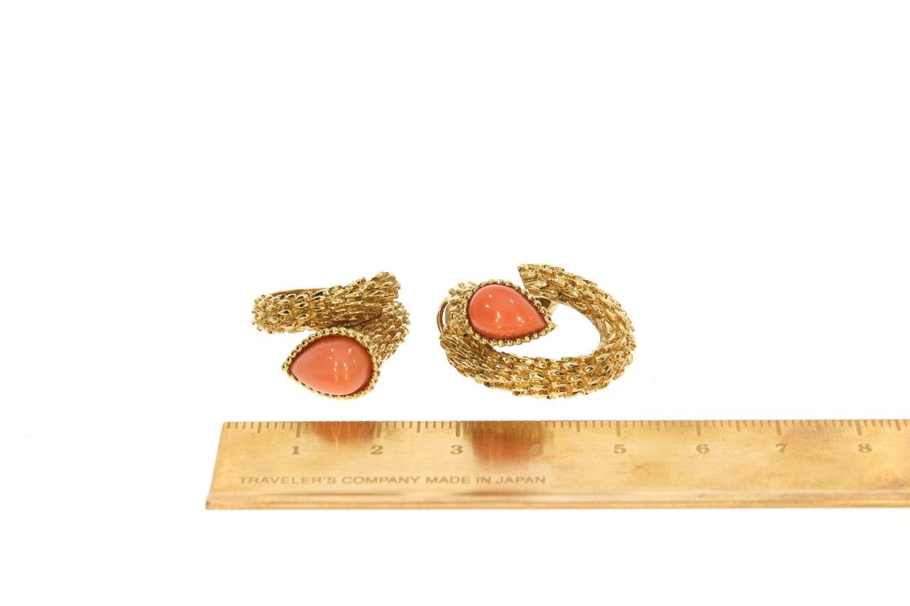 Boucheron, Ring & Earring Set, Serpent Bohème, Yellow Gold & Coral, circa 1950 For Sale 1