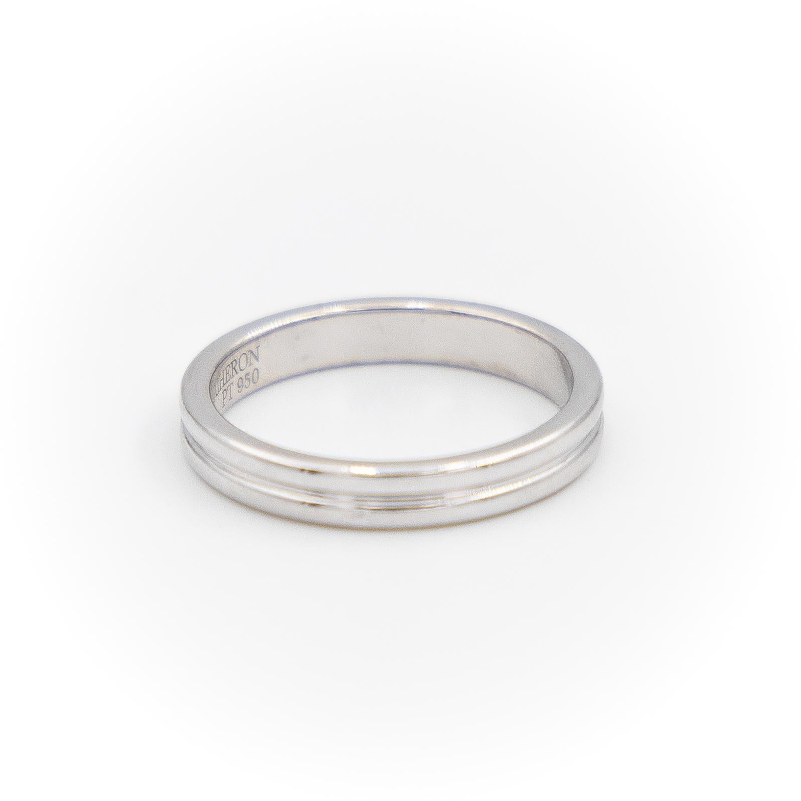 Boucheron Godron-Ring aus Platin im Zustand „Hervorragend“ im Angebot in PARIS, FR