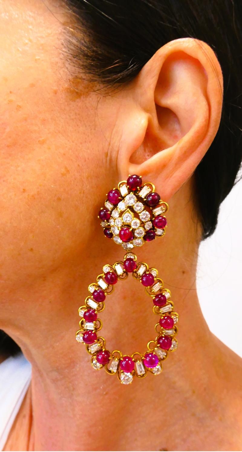 Ein spektakuläres Paar Rubin- und Diamant-Ohrringe von Boucheron mit einem wandelbaren 