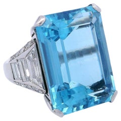 Anello "Boucheron" Santa Maria con acquamarina da 24,0 carati in platino e diamanti