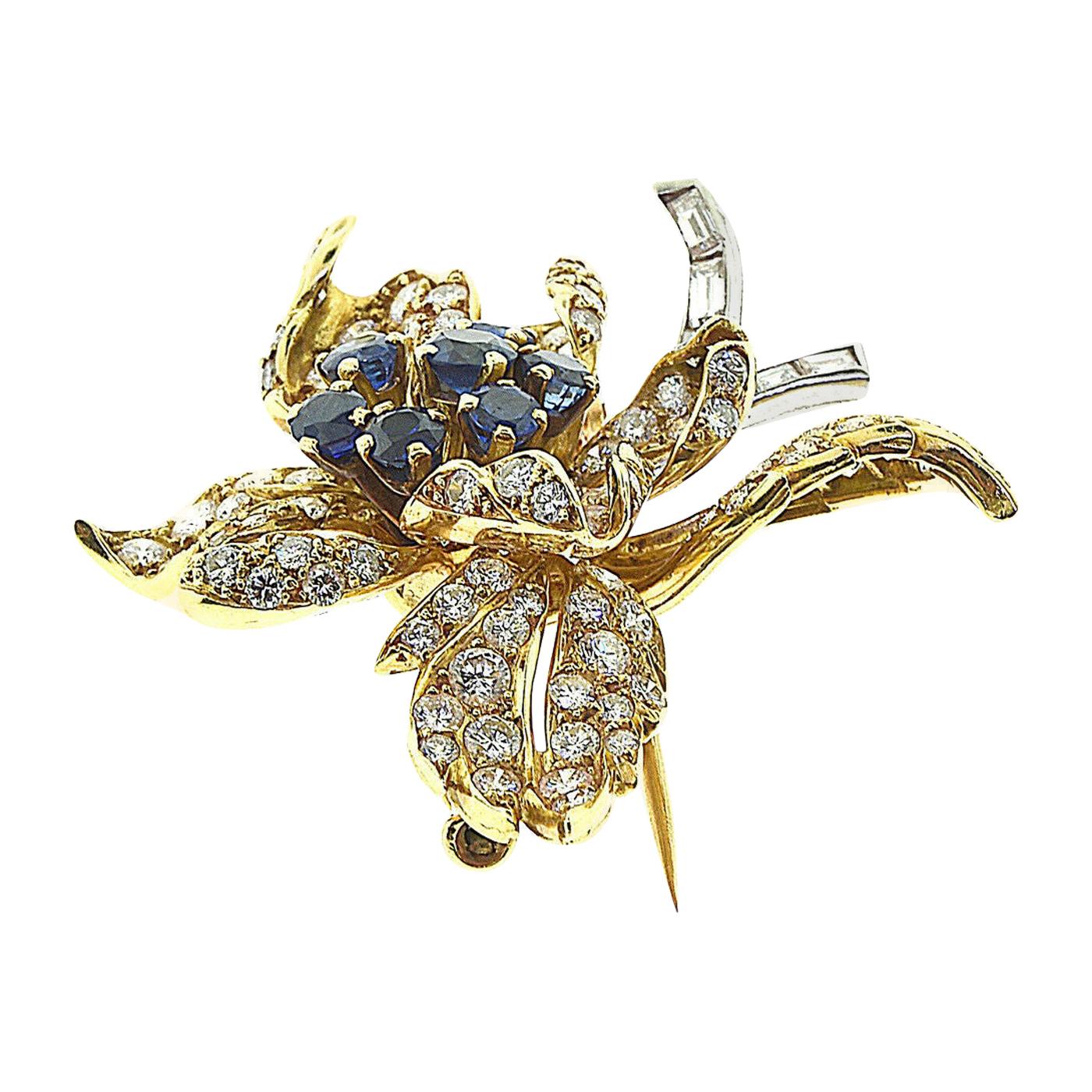 Boucheron Sapphire and Diamond Flower Brooch Pin in Yellow Gold, Large
