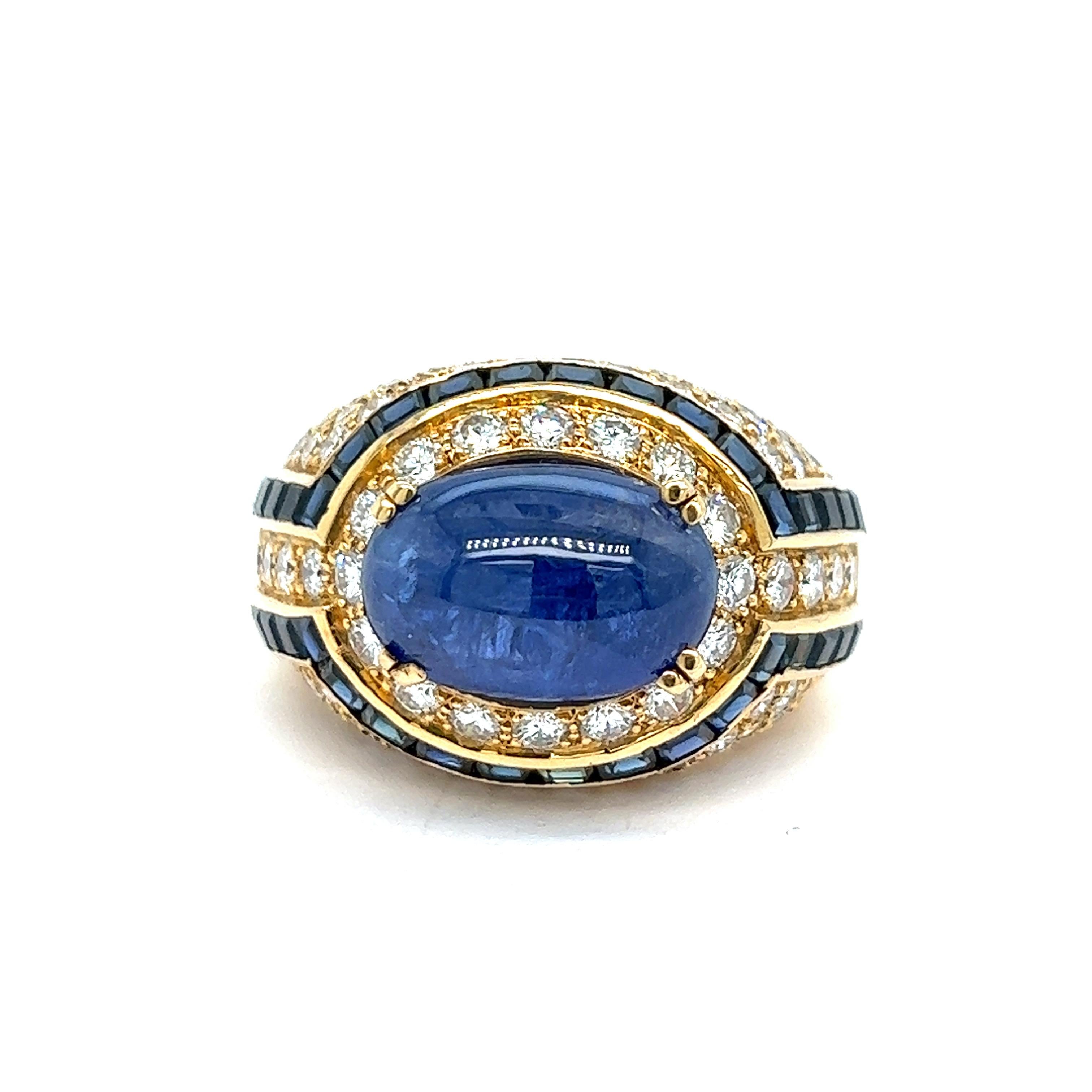 Boucheron sapphire diamond gold ring 

Cabochon sapphire of approximately 9.85 carats, square-cut sapphires of approximately 2 carats, round-cut diamonds of approximately 4 carats, 18 karat yellow gold; marked Boucheron, 750

Size: 7.5 US
Total