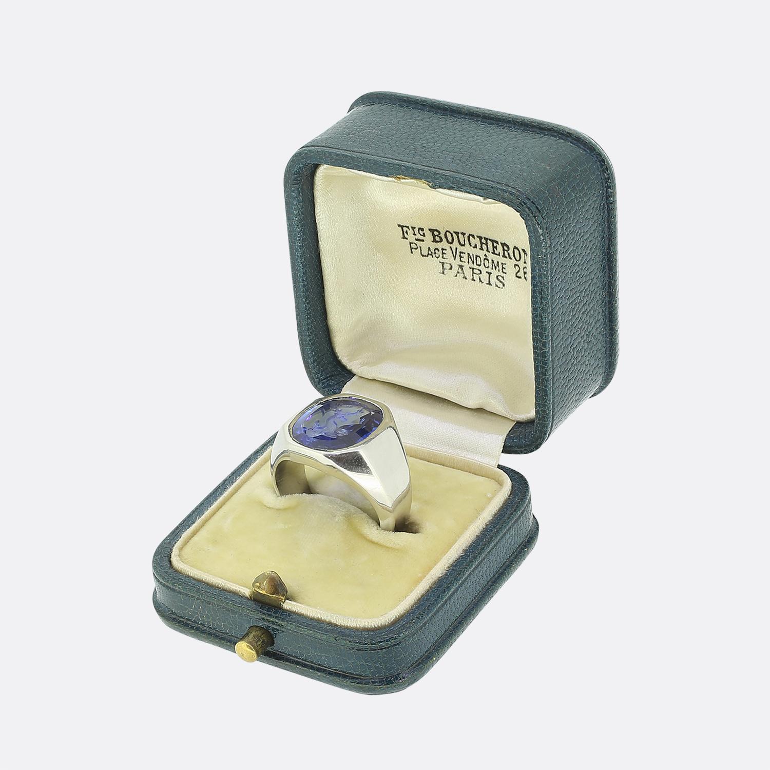 Women's or Men's Boucheron Sapphire Intaglio Signet Ring For Sale