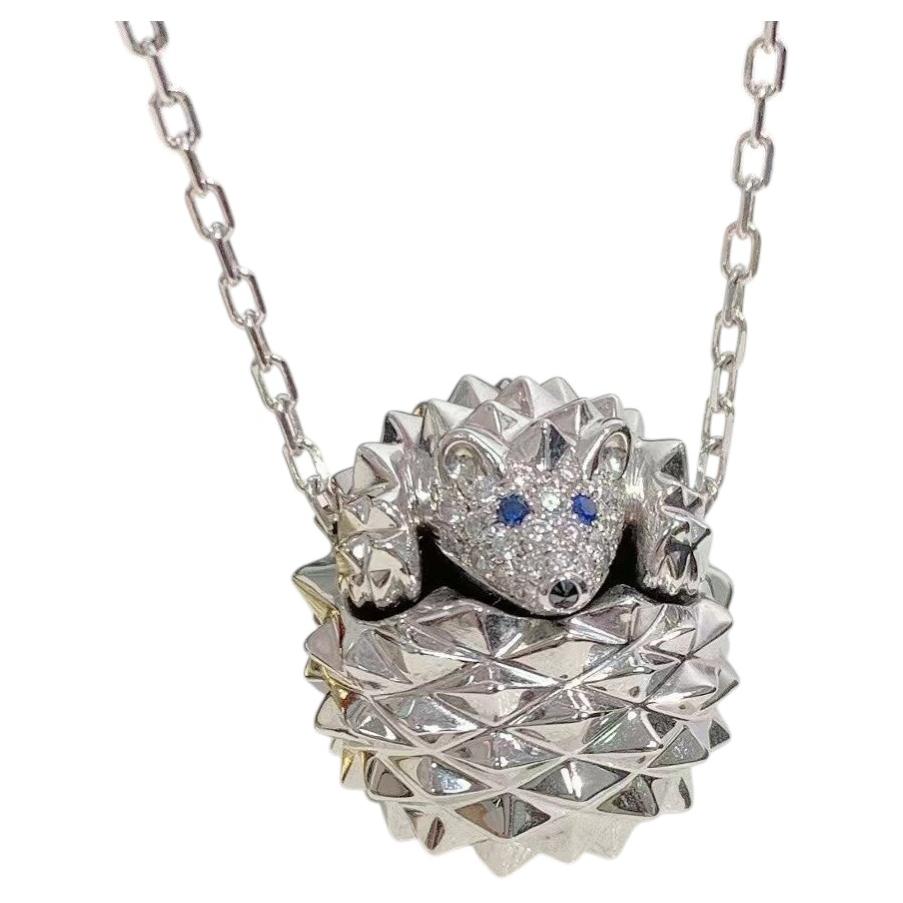 Boucheron Saphire schwarzer Diamant 18k Weißgold Hans der Igel-Anhänger im Angebot