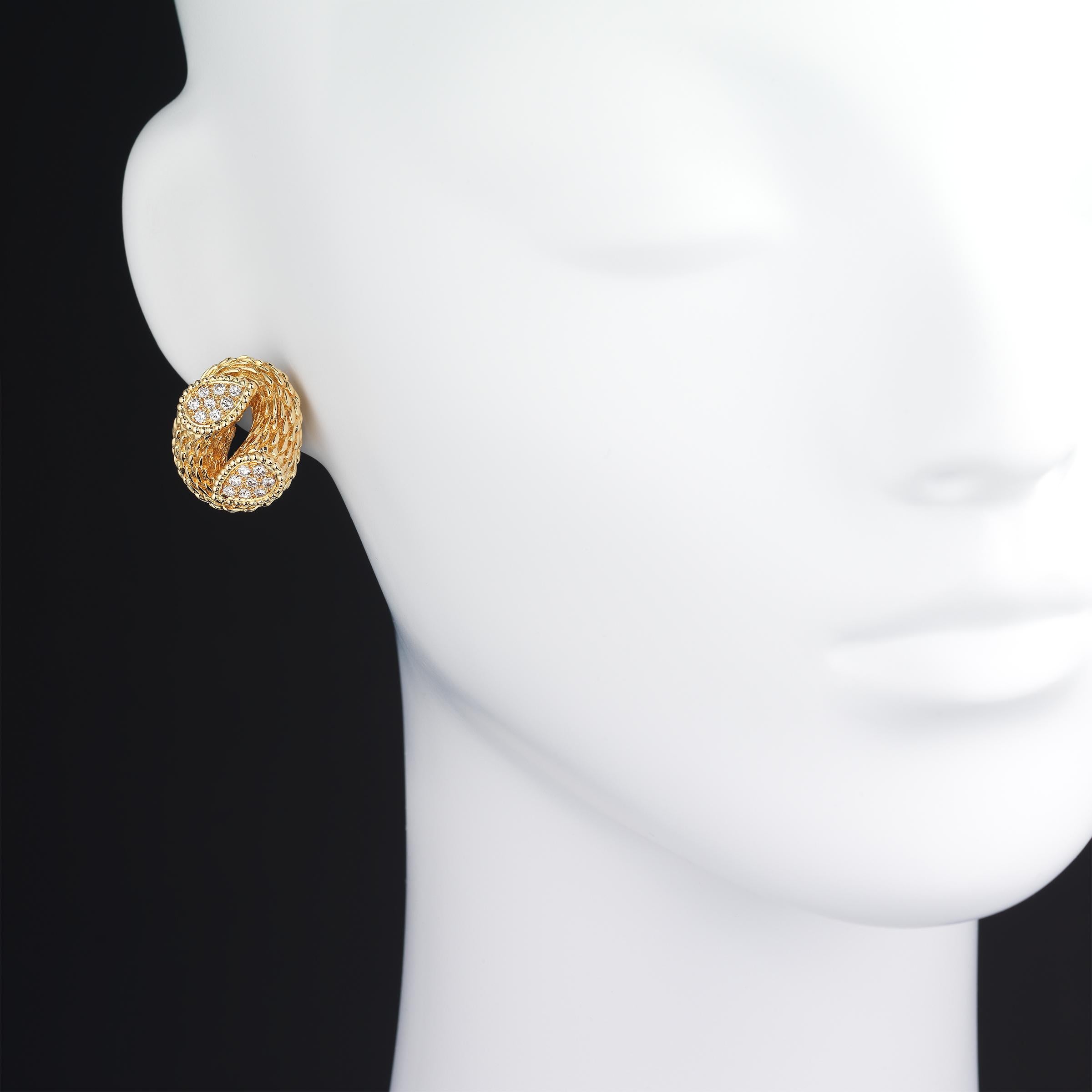 Round Cut Boucheron Serpent Boheme Diamond Earrings in 18K Gold