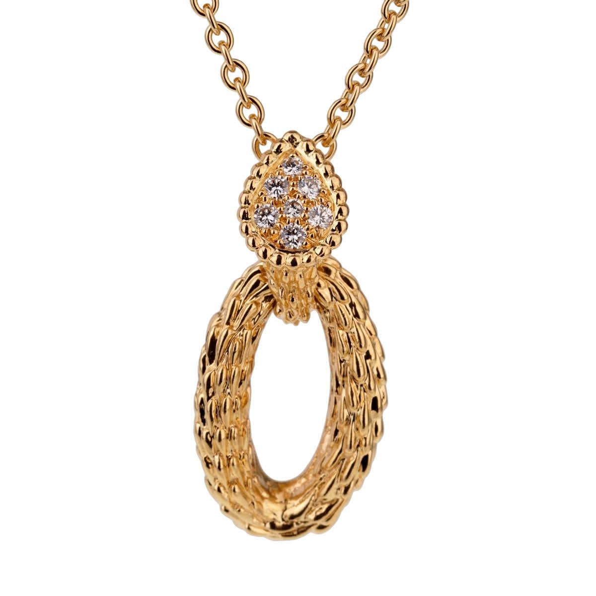 Boucheron Serpent Boheme Diamond Gold Necklace In Excellent Condition In Feasterville, PA