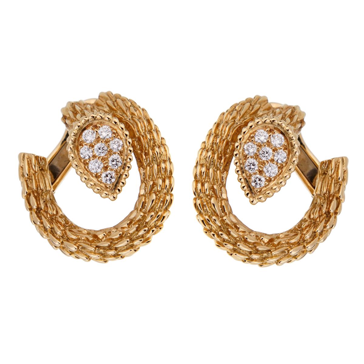 Boucheron Serpent Boheme Diamond Hoop Earrings In Excellent Condition In Feasterville, PA