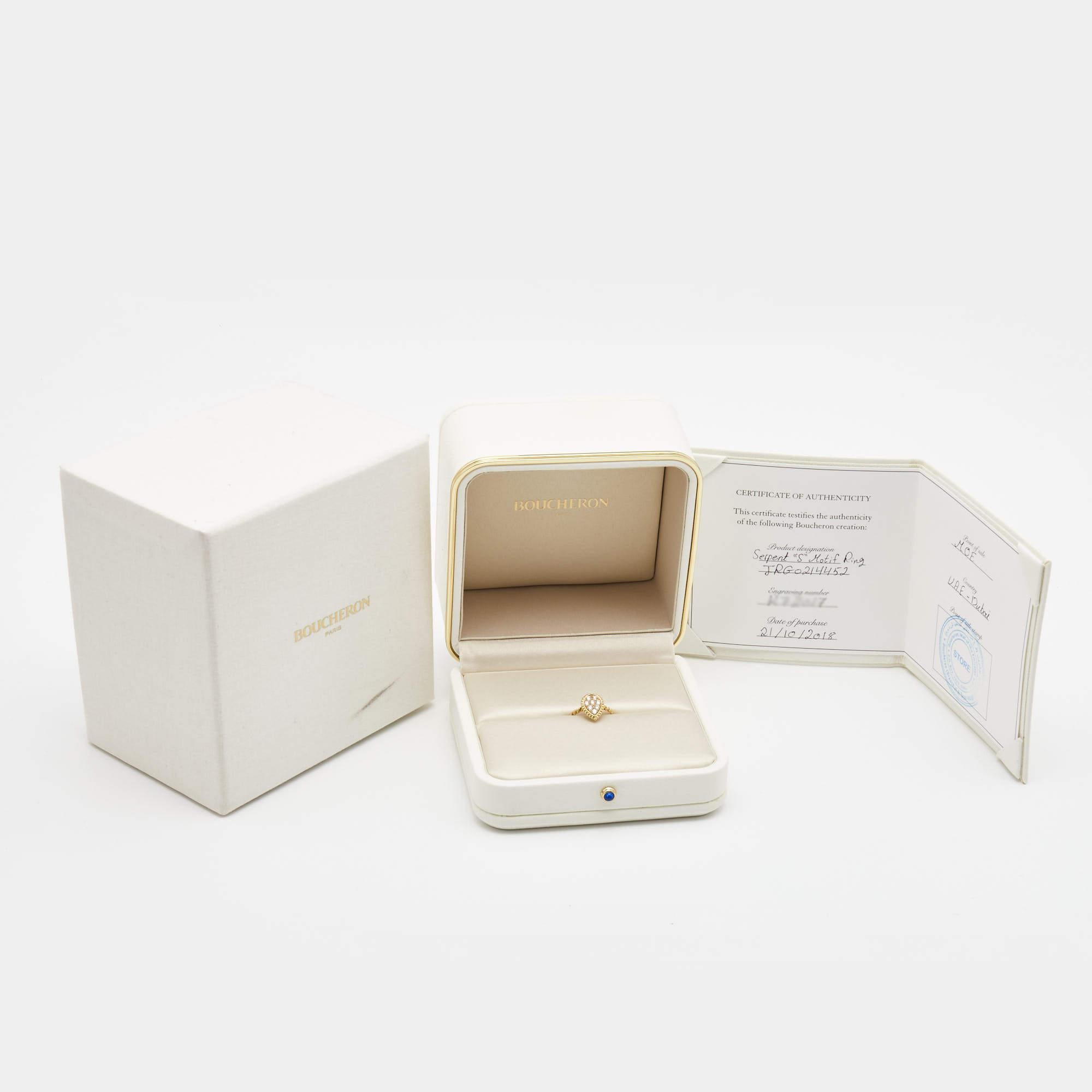 Boucheron Serpent Boheme Diamonds 18k Yellow Gold S Motif Ring Size 52 In Excellent Condition In Dubai, Al Qouz 2