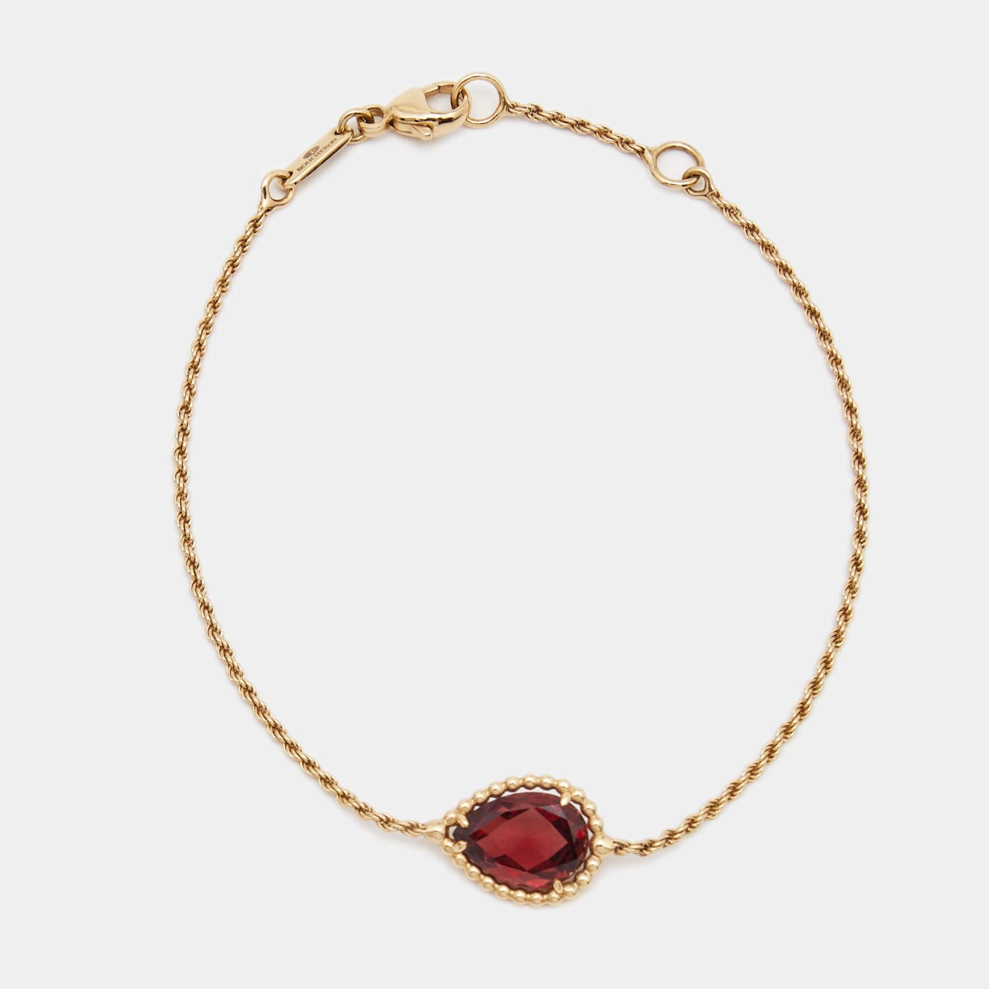The Boucheron bracelet embodies timeless elegance and exquisite craftsmanship. Crafted in lustrous 18k rose gold, the bracelet showcases the iconic Serpent Bohème motif, inspired by the sinuous beauty of a serpent. Adorned with vibrant rhodolite,