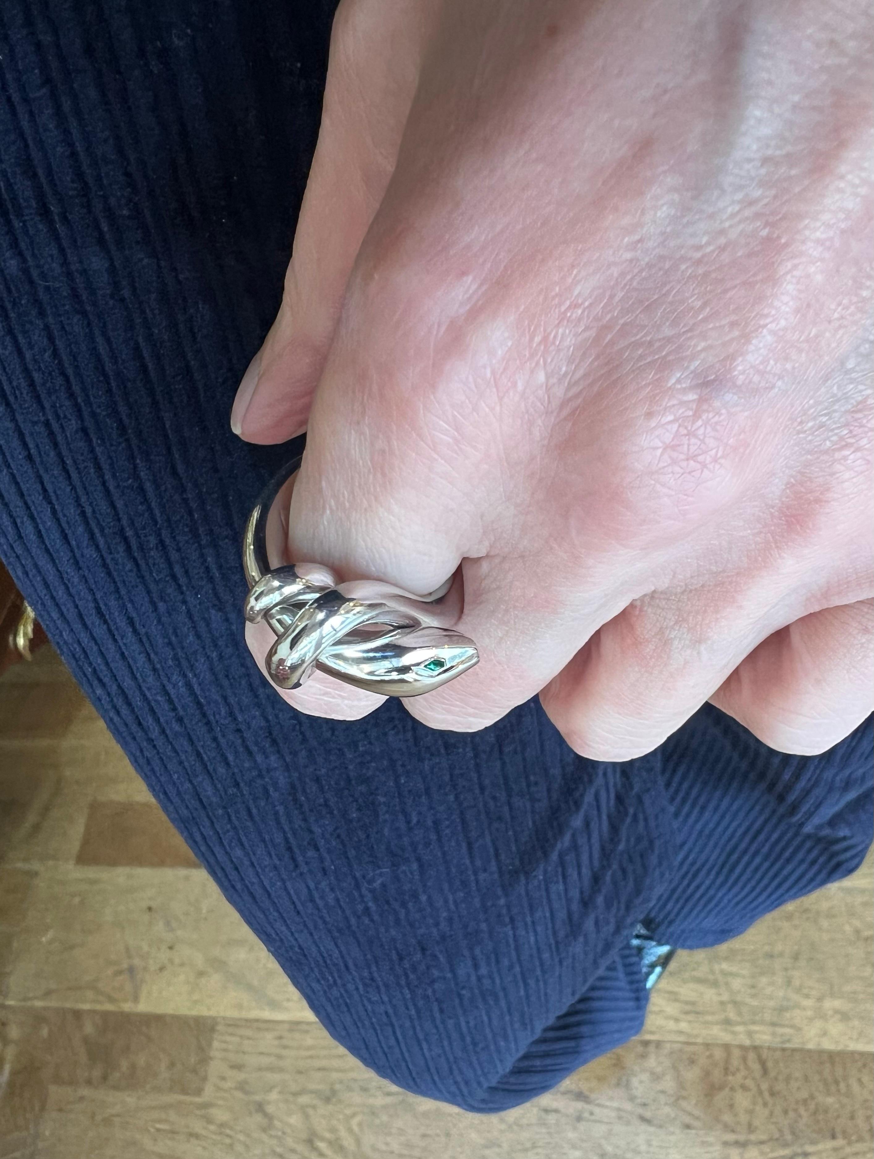 Women's or Men's Boucheron Serpent Kaa Tsavorite Garnets 18 Carat White Gold Ring For Sale